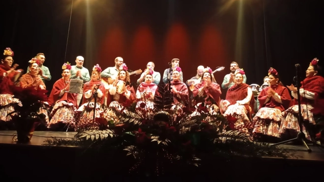 Coro rociero de La Borriquita, durante el acto benéfico en favor de la AECC