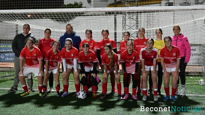 Equipo Femenino Infantil de Villa del Rio. Foto: Lucía Molleja