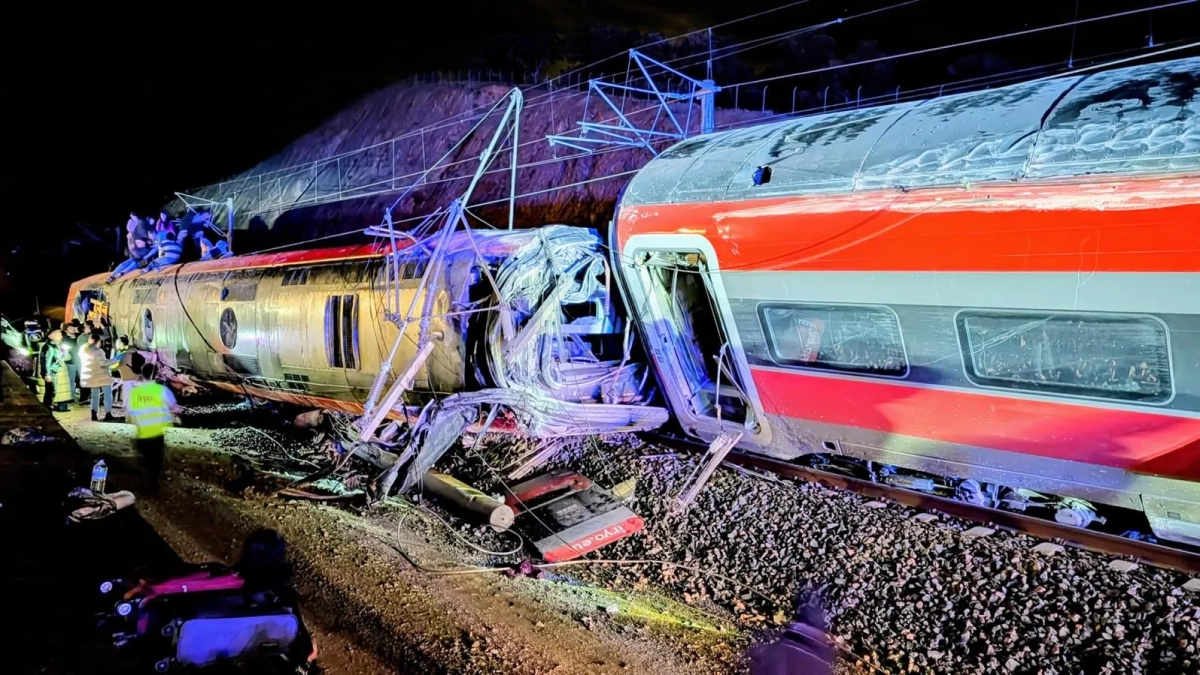 Estado del tren de Iryo descarrilado en Adamuz Estado del tren de Iryo descarrilado en Adamuz
