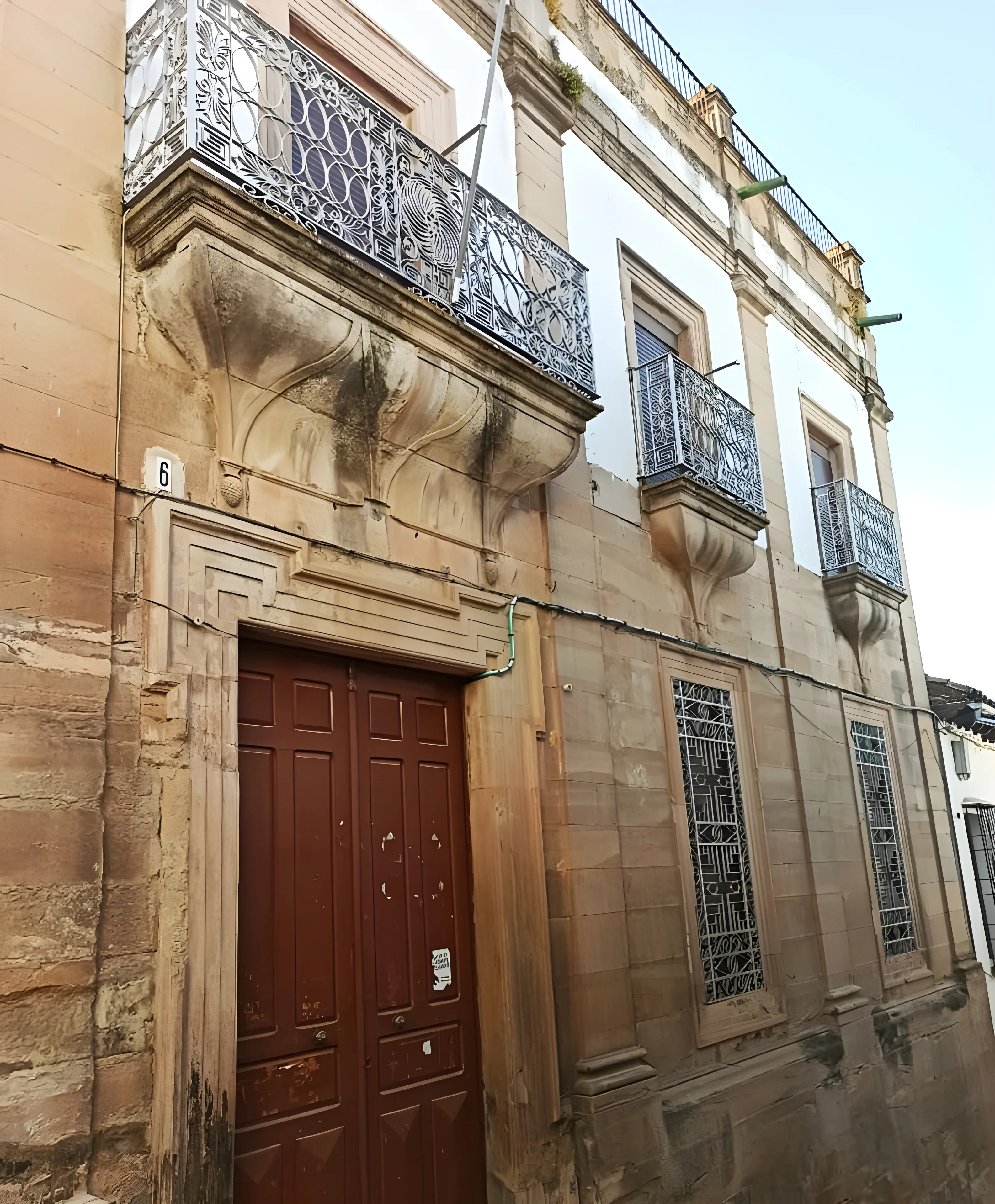 Fachada del antiguo colegio de Nuestra Señora del Rosario de Montoro