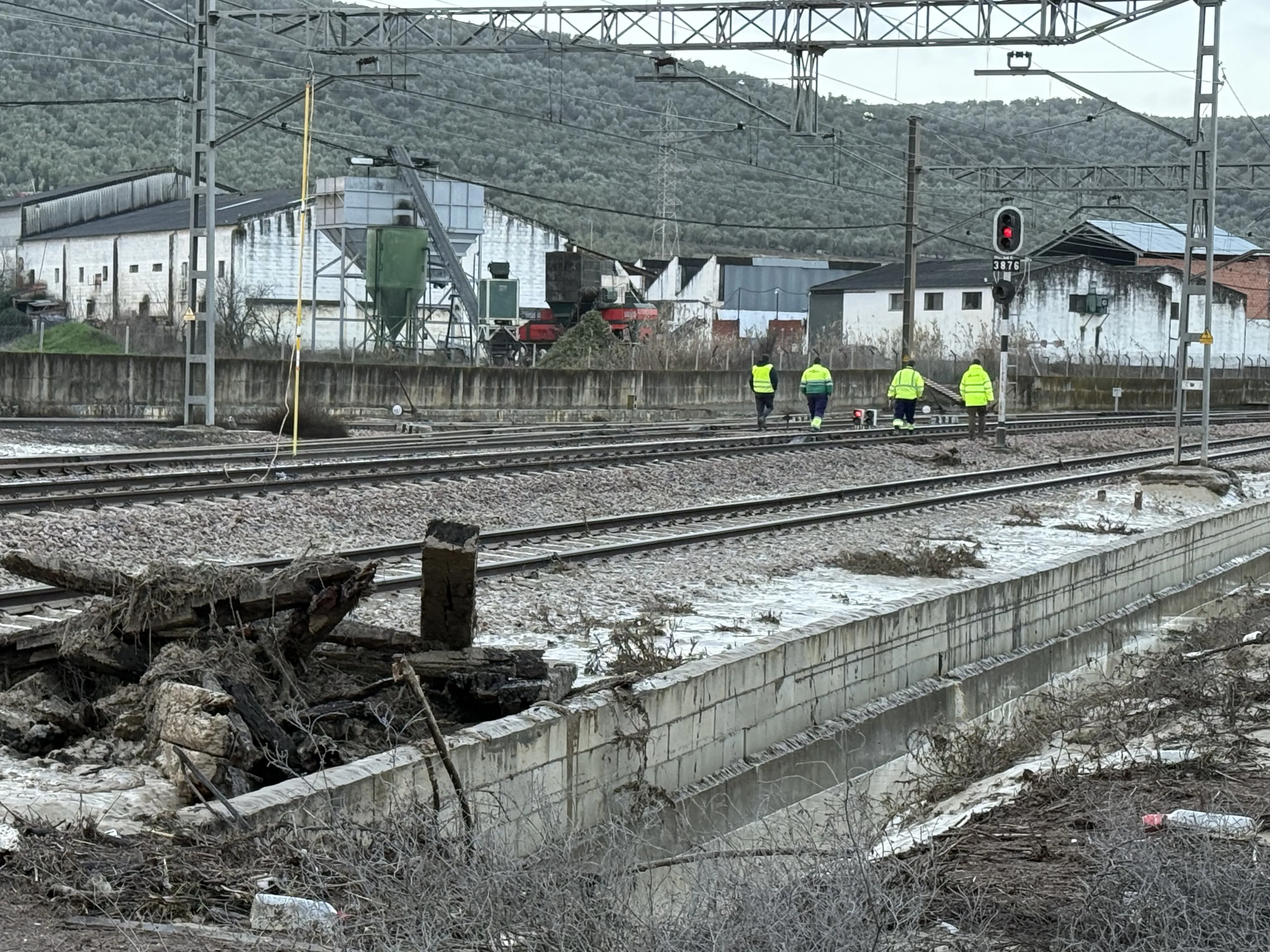 Estado de las vías en la estación de Villa del Río por las lluvias de los últimos días
