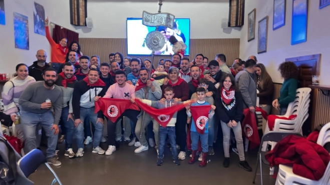 En la sede del Imperio Romano de Montoro vivieron el partido de manera muy especial animando a su paisano