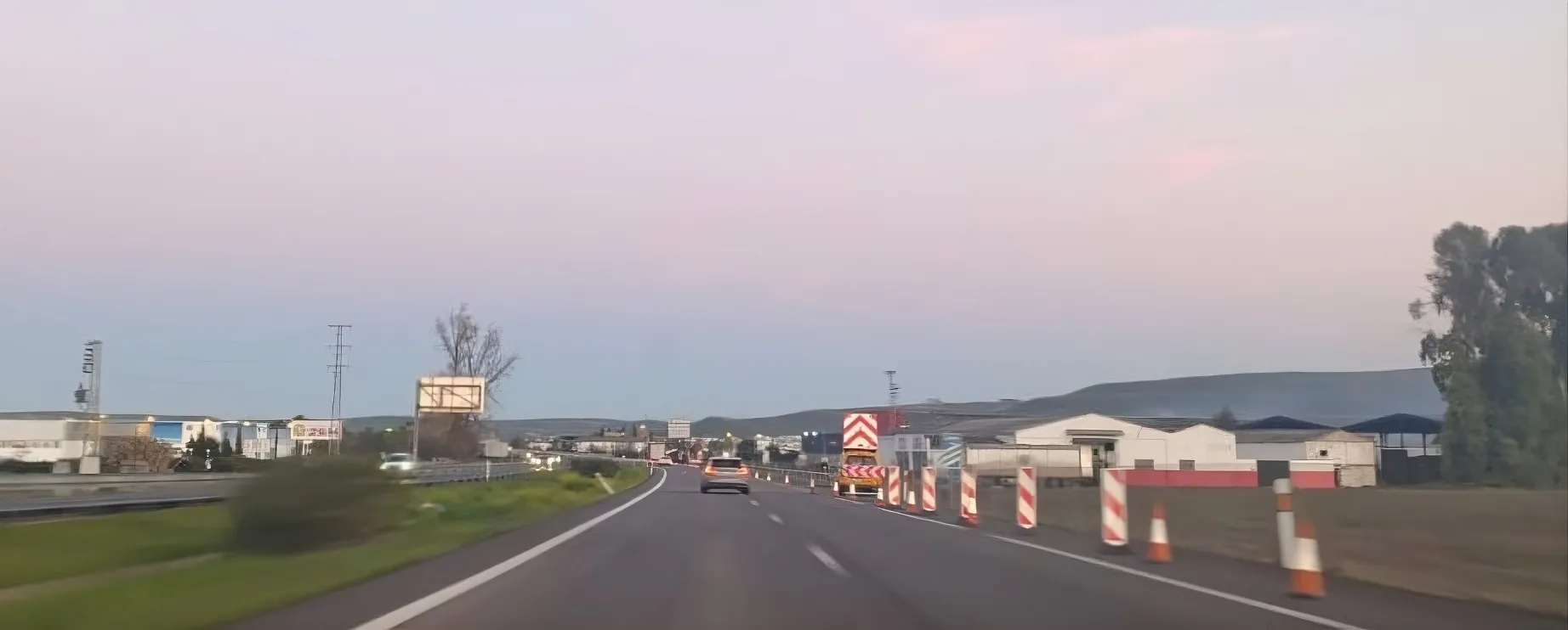 El acceso a Villa del Río estará cortado por la instalación de pantallas acústicas El acceso a Villa del Río estará cortado por la instalación de pantallas acústicas