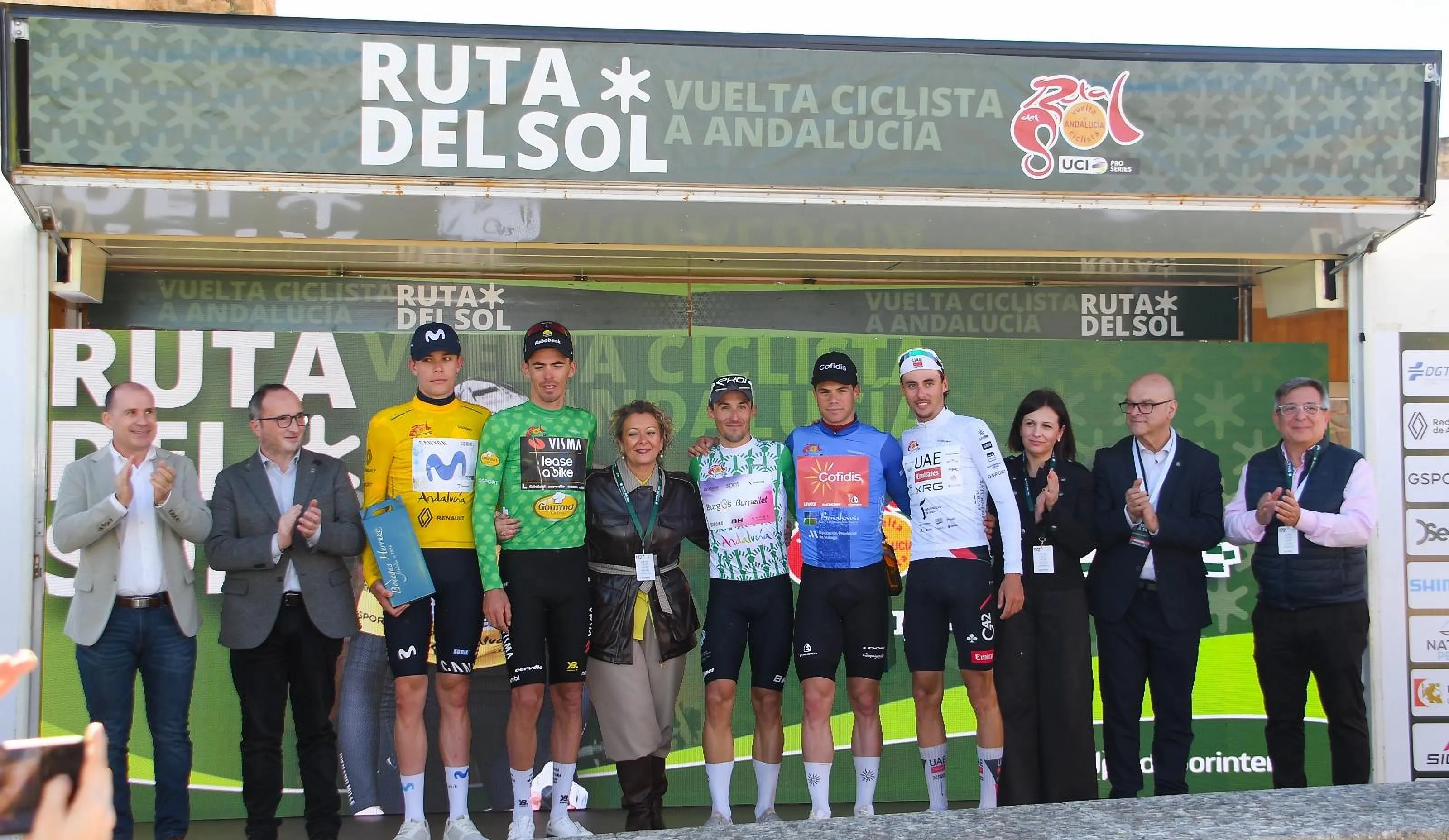 Entrega de premios al final de la etapa en Lopera. Foto: Junta de Andalucía Entrega de premios al final de la etapa en Lopera. Foto: Junta de Andalucía