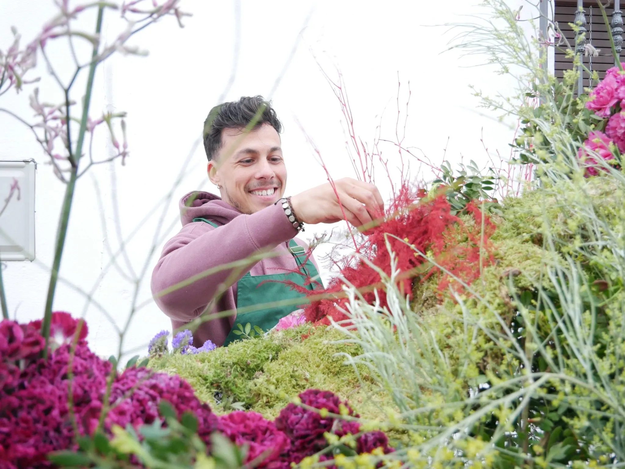 El certamen concederá cinco becas profesionales de creación floral. Foto: Calles en flor, Villa Botánica de Cañete de las Torres