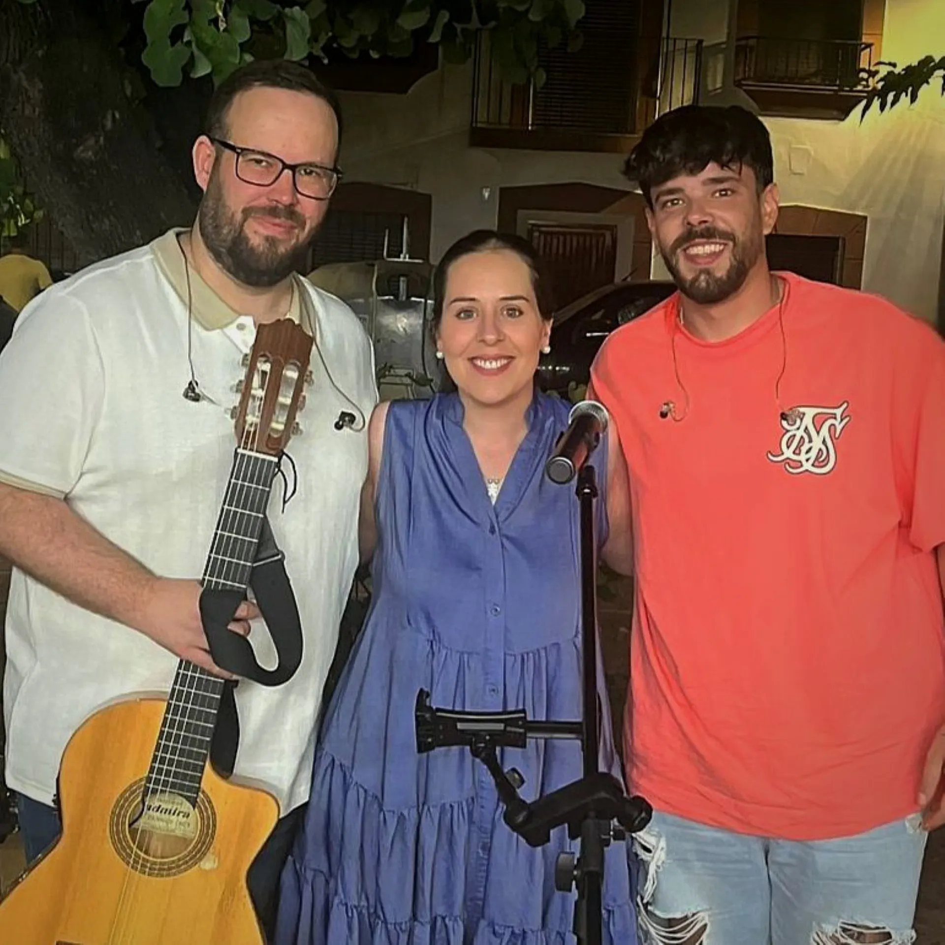 El trío 'Entre Jaleo' amenizará la noche de Algallarín del 19 de julio. Foto: Entre Jaleo