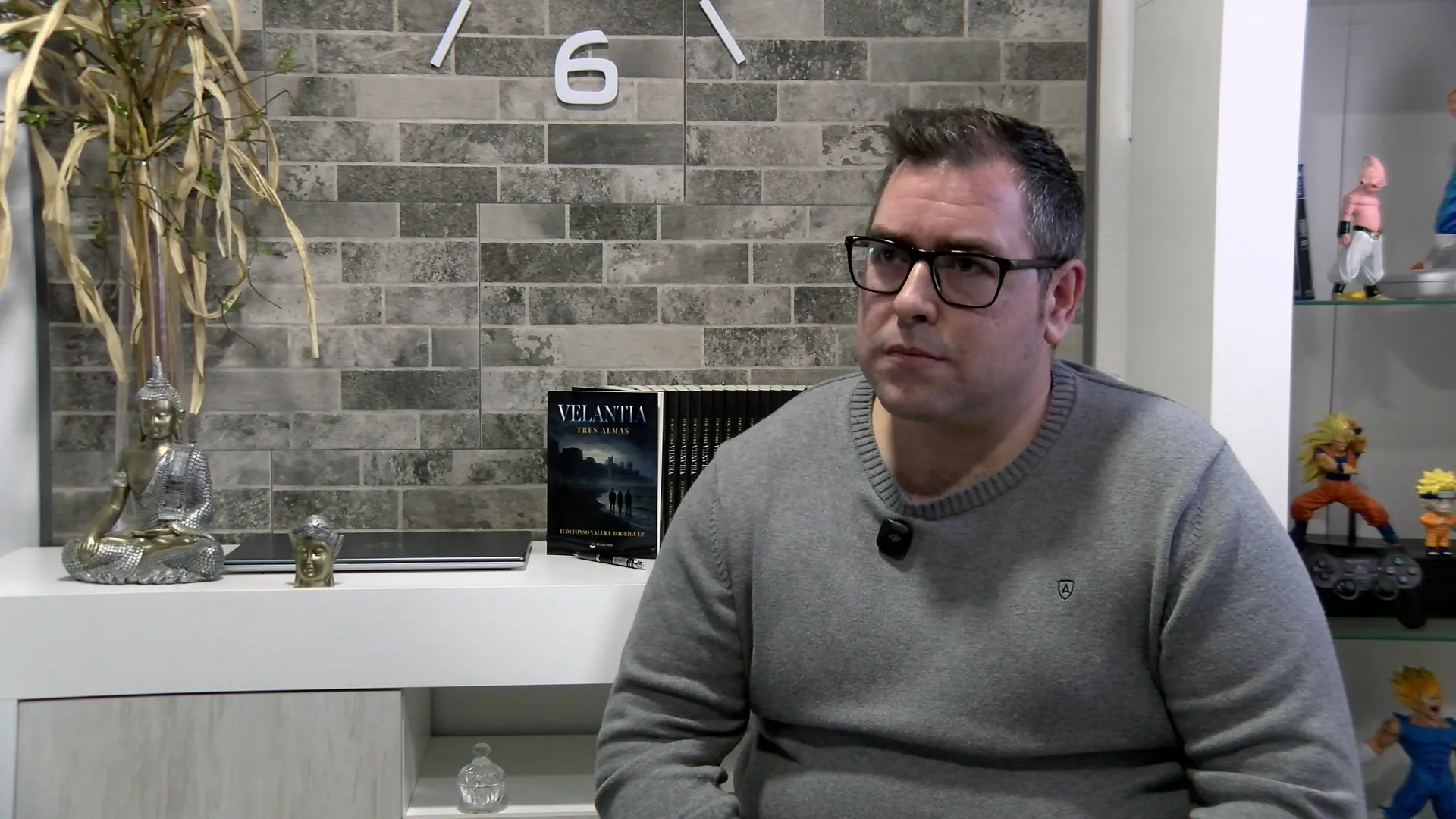 Ildelfonso Valera Rodríguez, autor de la novela Velantia