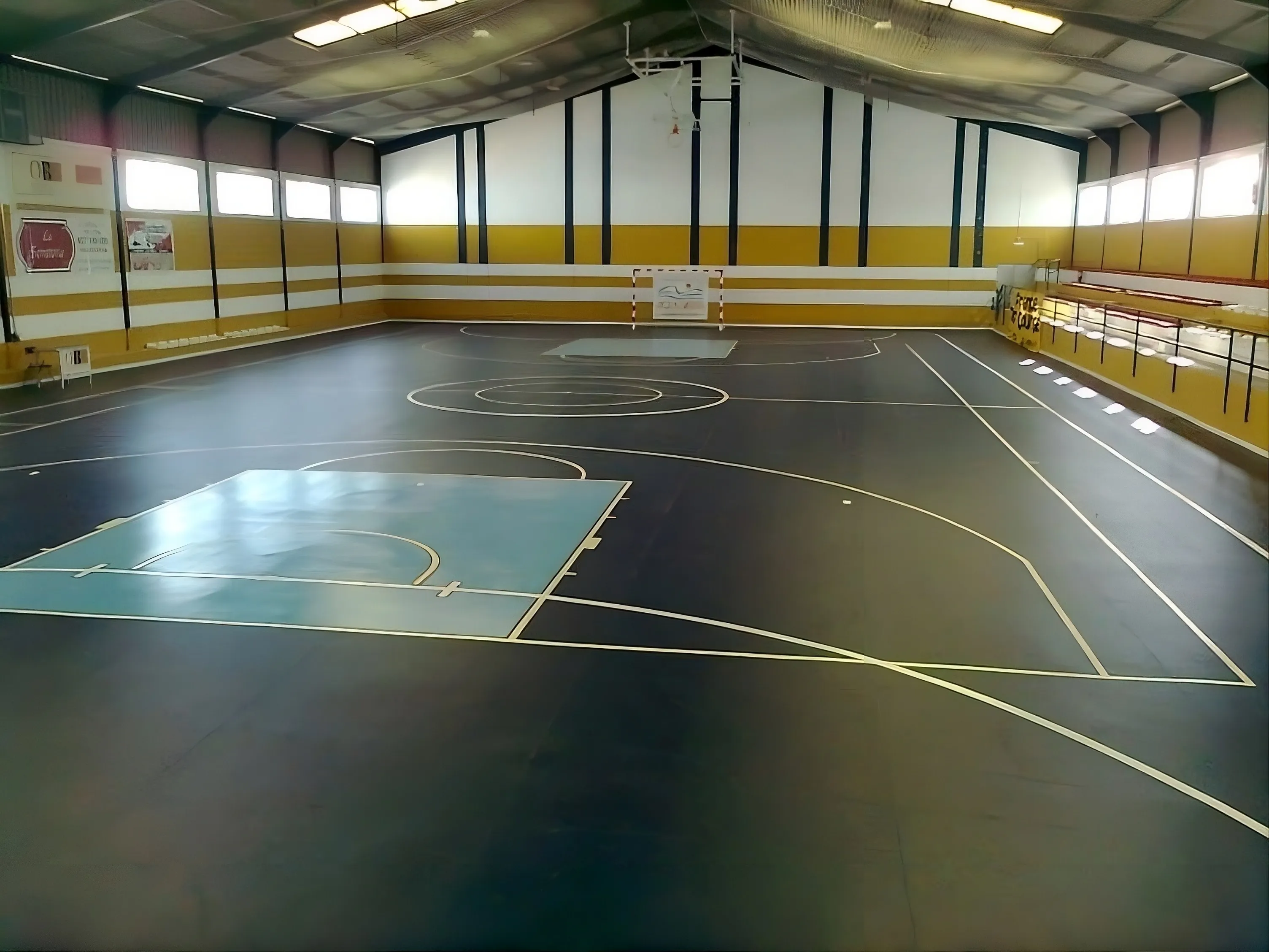 Interior del pabellón de Villafranca de Córdoba