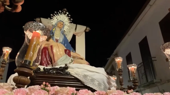 Ntra. Sra. de la Piedad a su paso por Cañete. Foto: Beconet TV.