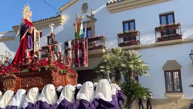 Sta. Faz ante el Ayuntamiento. Foto: Beconet TV. Sta. Faz ante el Ayuntamiento. Foto: Beconet TV.