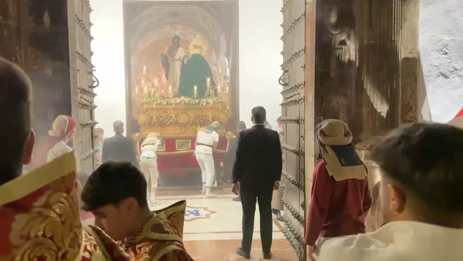 Salida del grupo escultórico. Foto: Beconet TV.