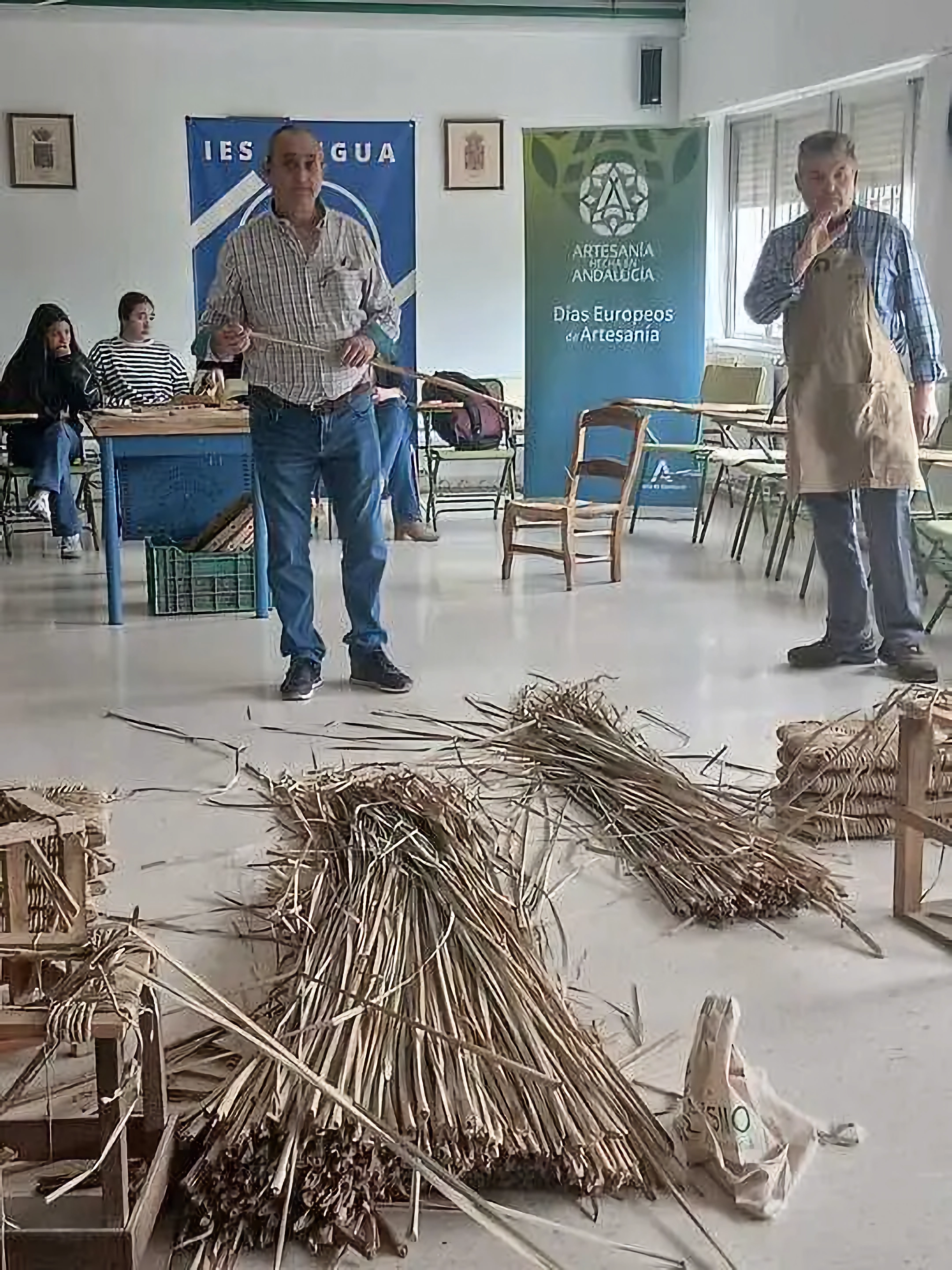 Uno de los objetivos principales de esta iniciativa es despertar el interés por los oficios artesanos entre las nuevas generaciones. Foto: Junta de Andalucía