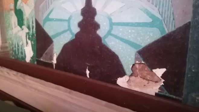 Detalle del deterioro del mural. Foto: Fran Luna