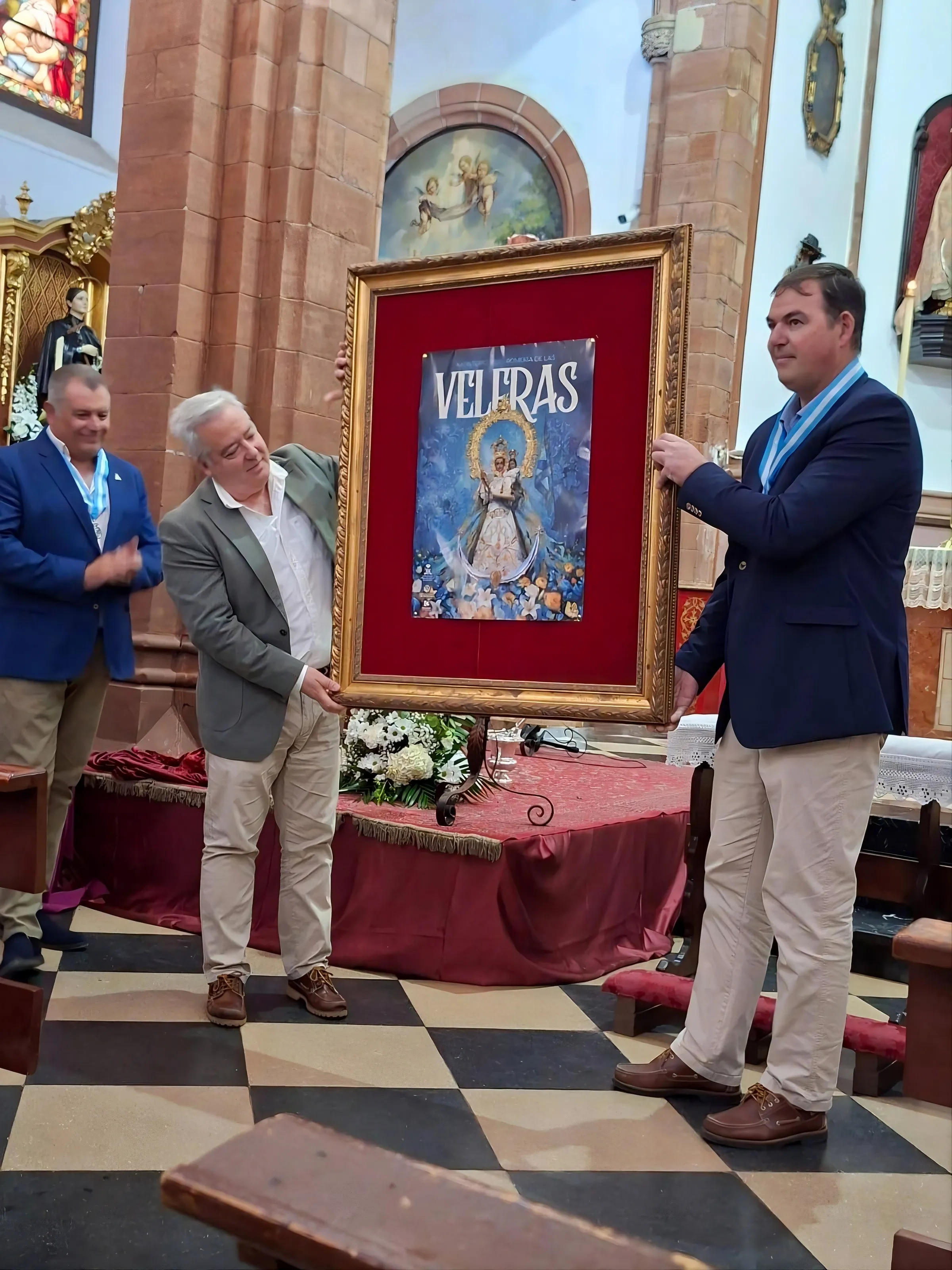 La obra, firmada por Rafael García Cazorla, refleja el profundo arraigo y la tradición que rodean a esta romería