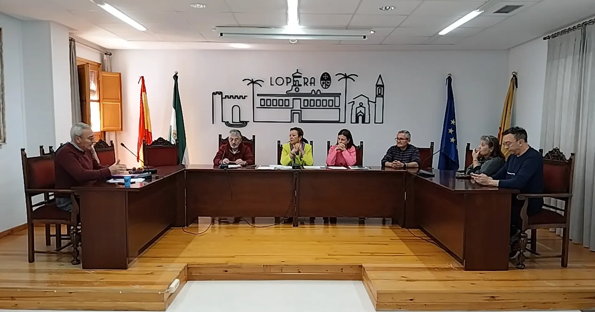 Pleno extraordinario del Ayuntamiento de Lopera en el que se aprobó el convenio para la ejecución del proyecto de viviendas con fondos europeos