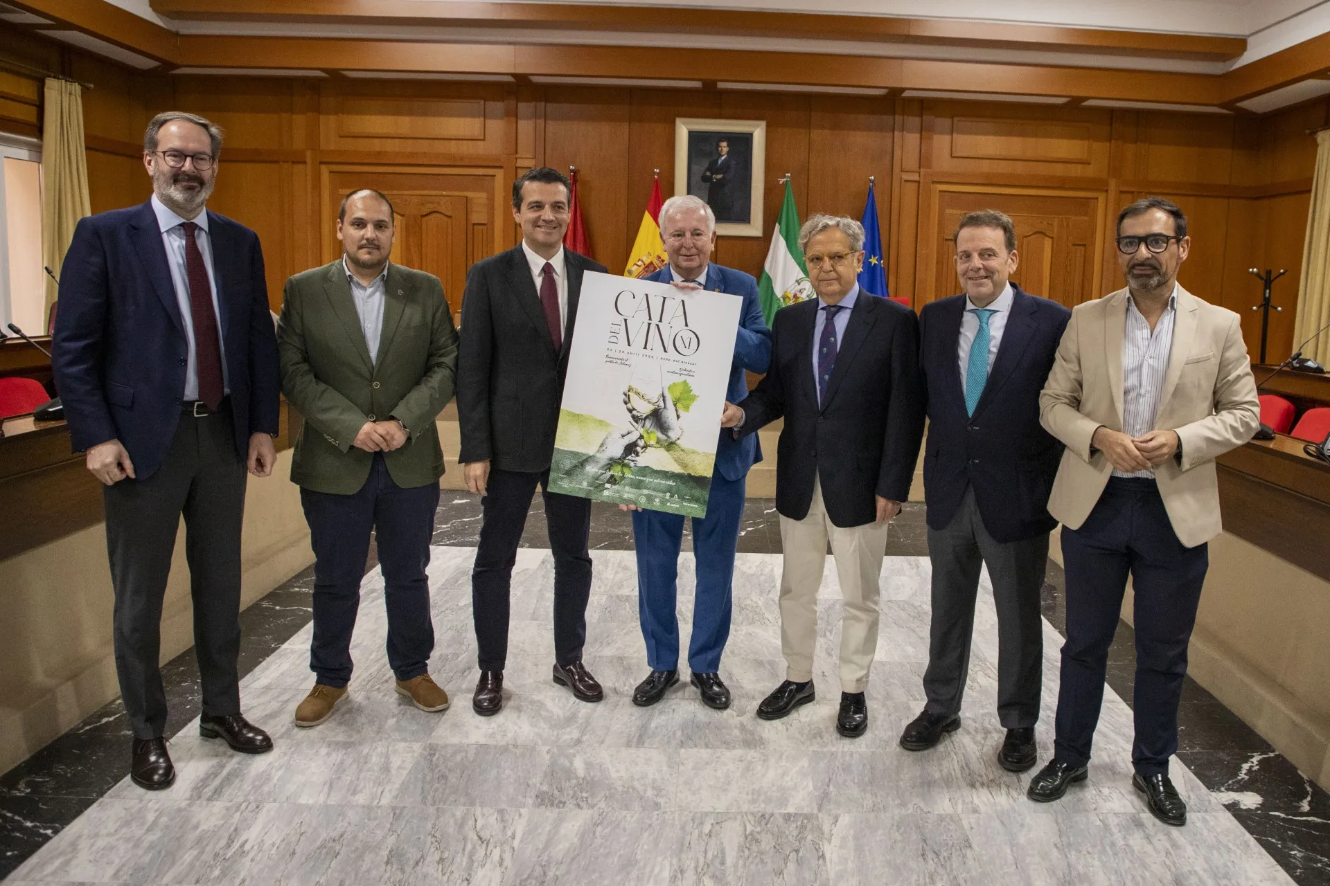 Representantes institucionales durante la presentación de la 40 Cata del Vino Montilla-Moriles, que este año rinde homenaje a Adamuz.