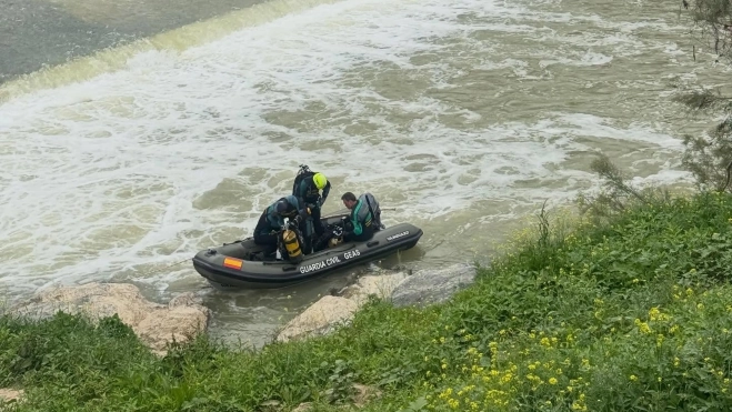 Operativo de la Guardia Civil en el entorno del Guadalquivir a su paso por Montoro