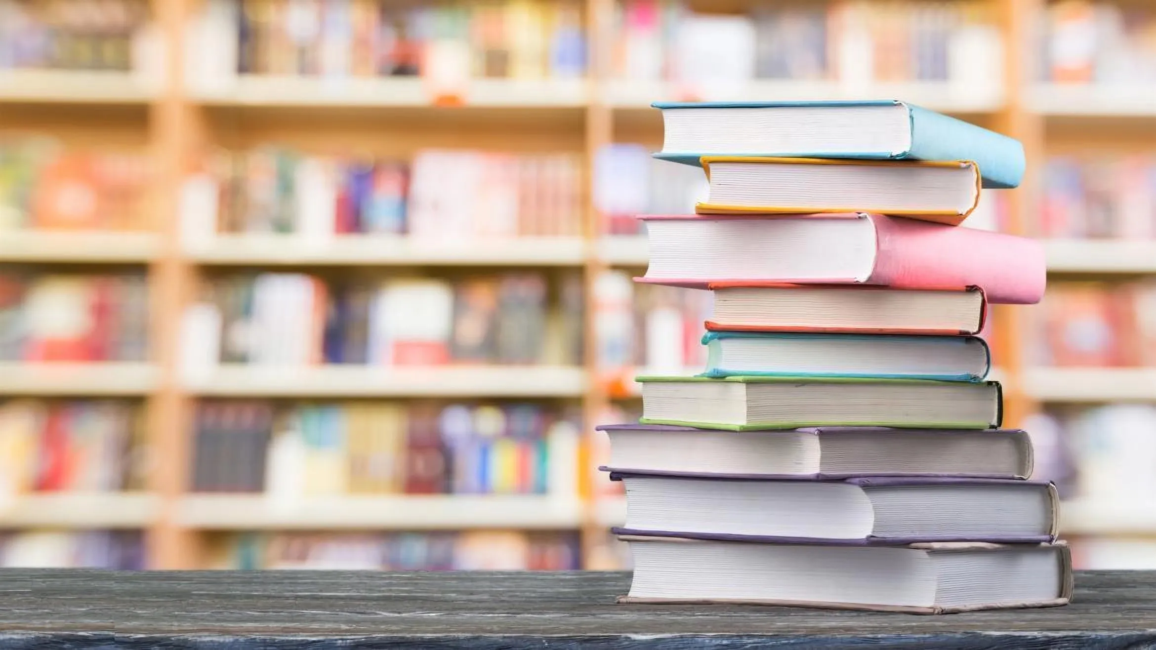 El Día del Libro vuelve a recordar la vigencia de la lectura en un mundo cada vez más digitalizado.