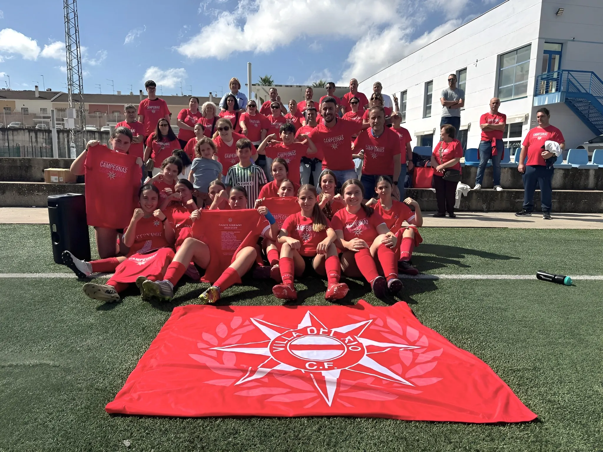 El Villa del Río SMD Cadete Femenino consigue el ansiado título de liga