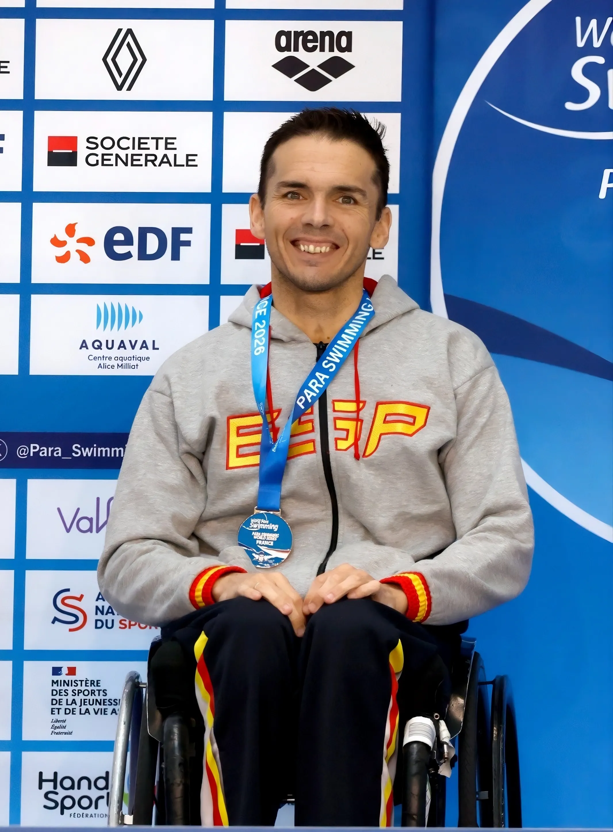 El bujalanceño Paco Salinas logró el bronce en las series mundiales de natación paralímpica en París