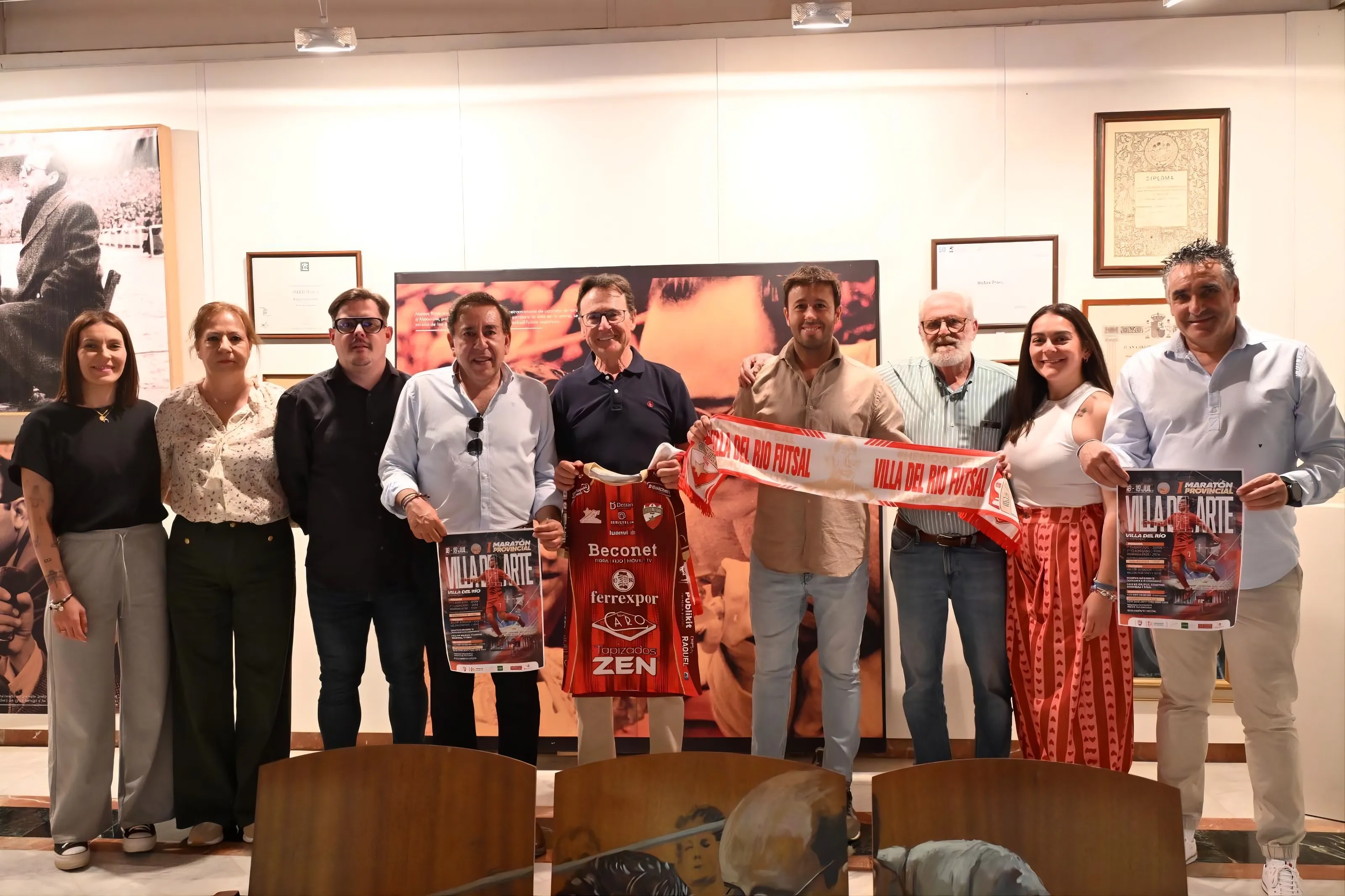 Los periodistas Matías Prats y Matías Prats Jr. fueron lo padrinos del nuevo maratón de fútbol sala que se celebrará en Villa del Río