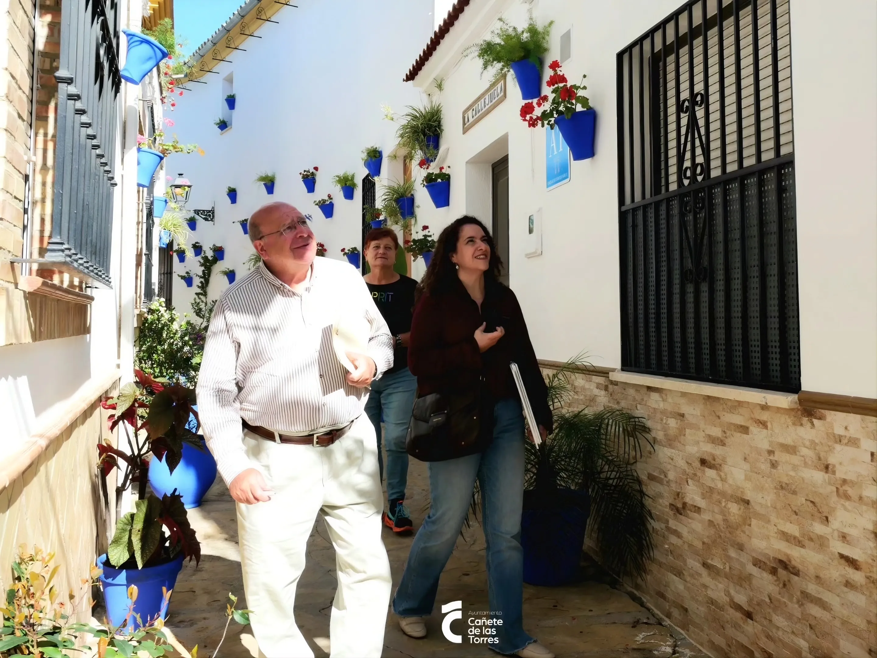 Visita del jurado a Cañete de las Torres. Foto: Ayuntamiento de Cañete de las Torres