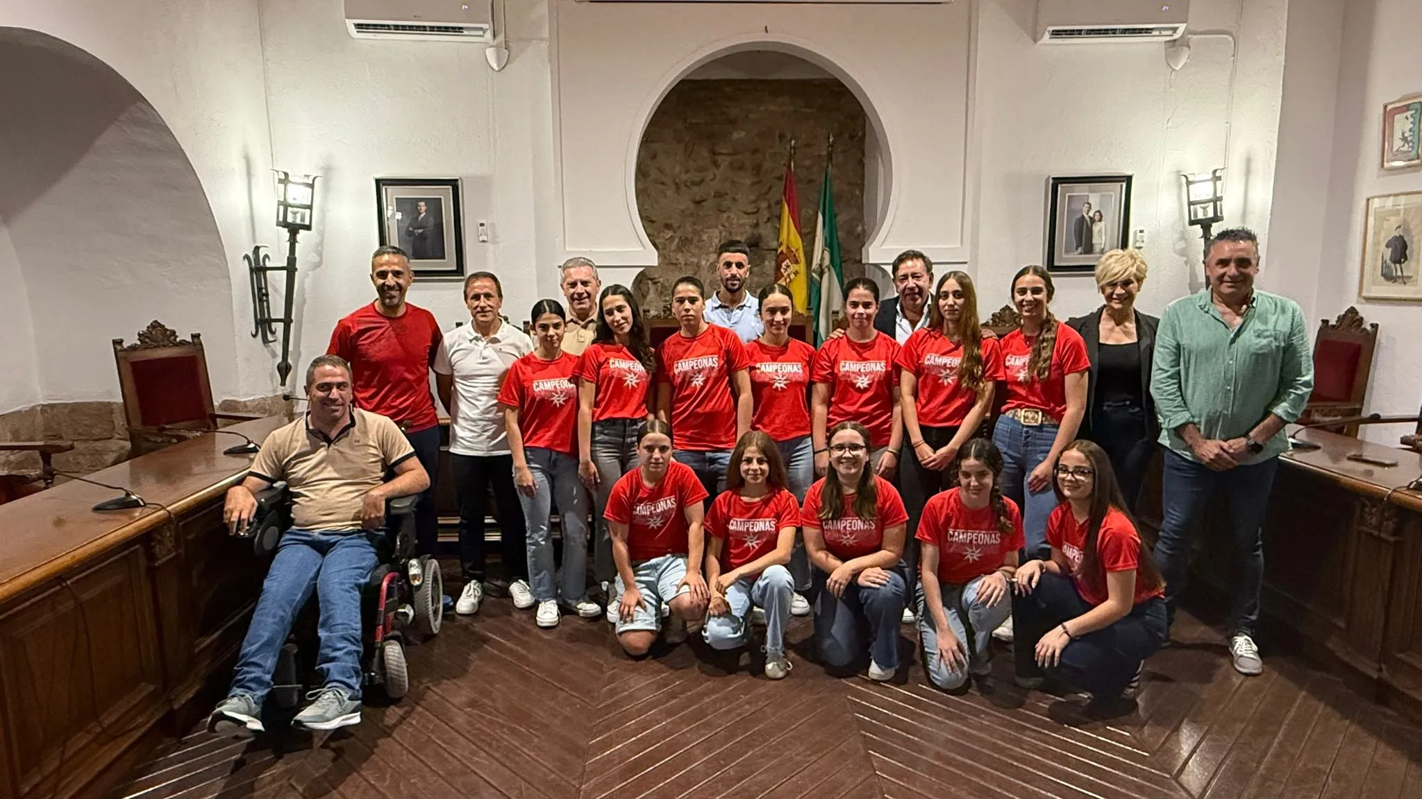 Recepción oficial del equipo femenino cadete de Villa del Río.