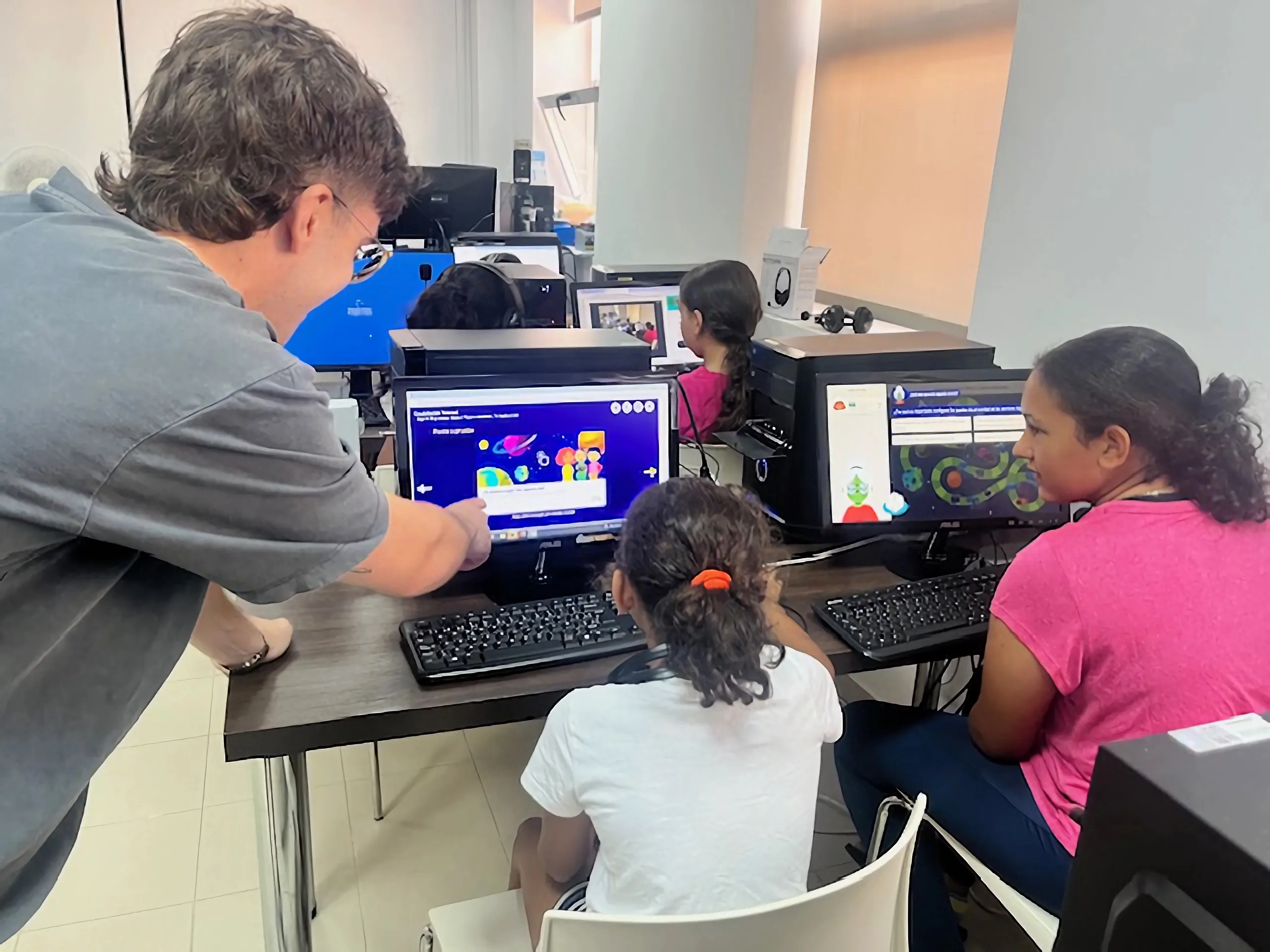 Niños en el Campamento Digital. Foto: Campamento Digital