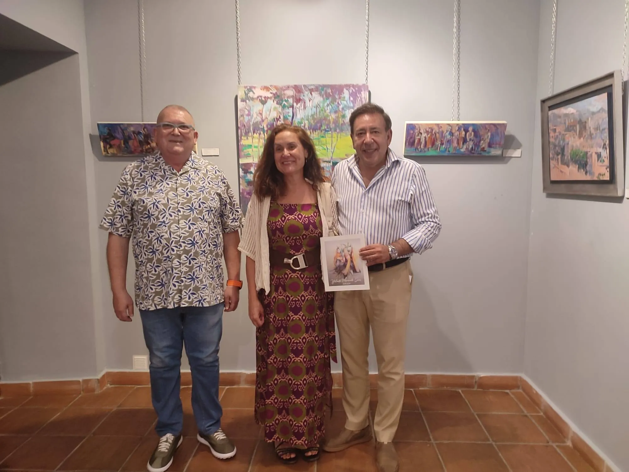 Yolanda Marchante Serra (Medio), Jesús Morales (derecha) y Antonio Lara (izquierda) durante la inauguración. Foto: Lucía Molleja.