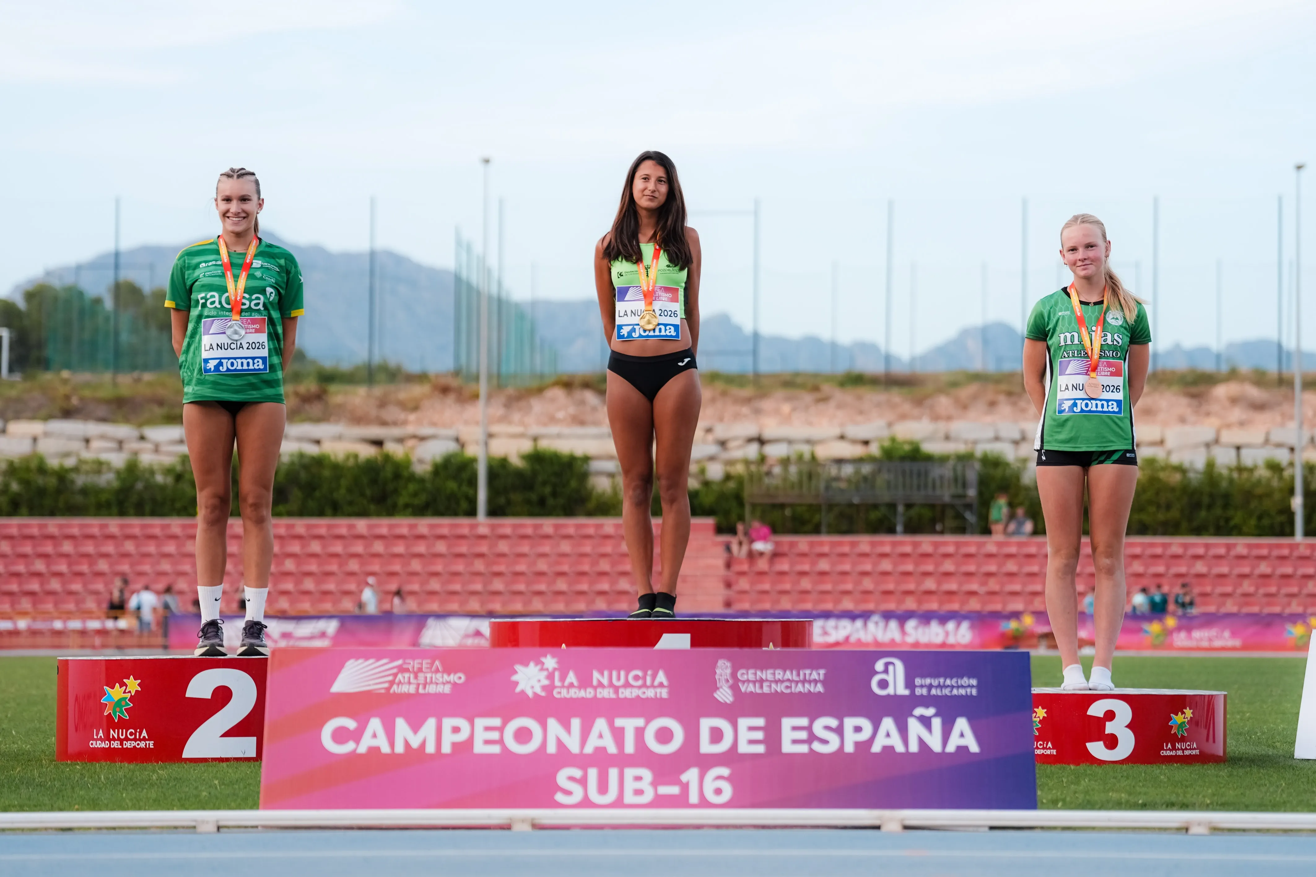 Lucía Japón en lo más alto del podio en el Campeonato de España Sub-16 en La Nucía. Foto: Alejandro Sancho (RFEA) Lucía Japón en lo más alto del podio en el Campeonato de España Sub-16 en La Nucía. Foto: Alejandro Sancho (RFEA)