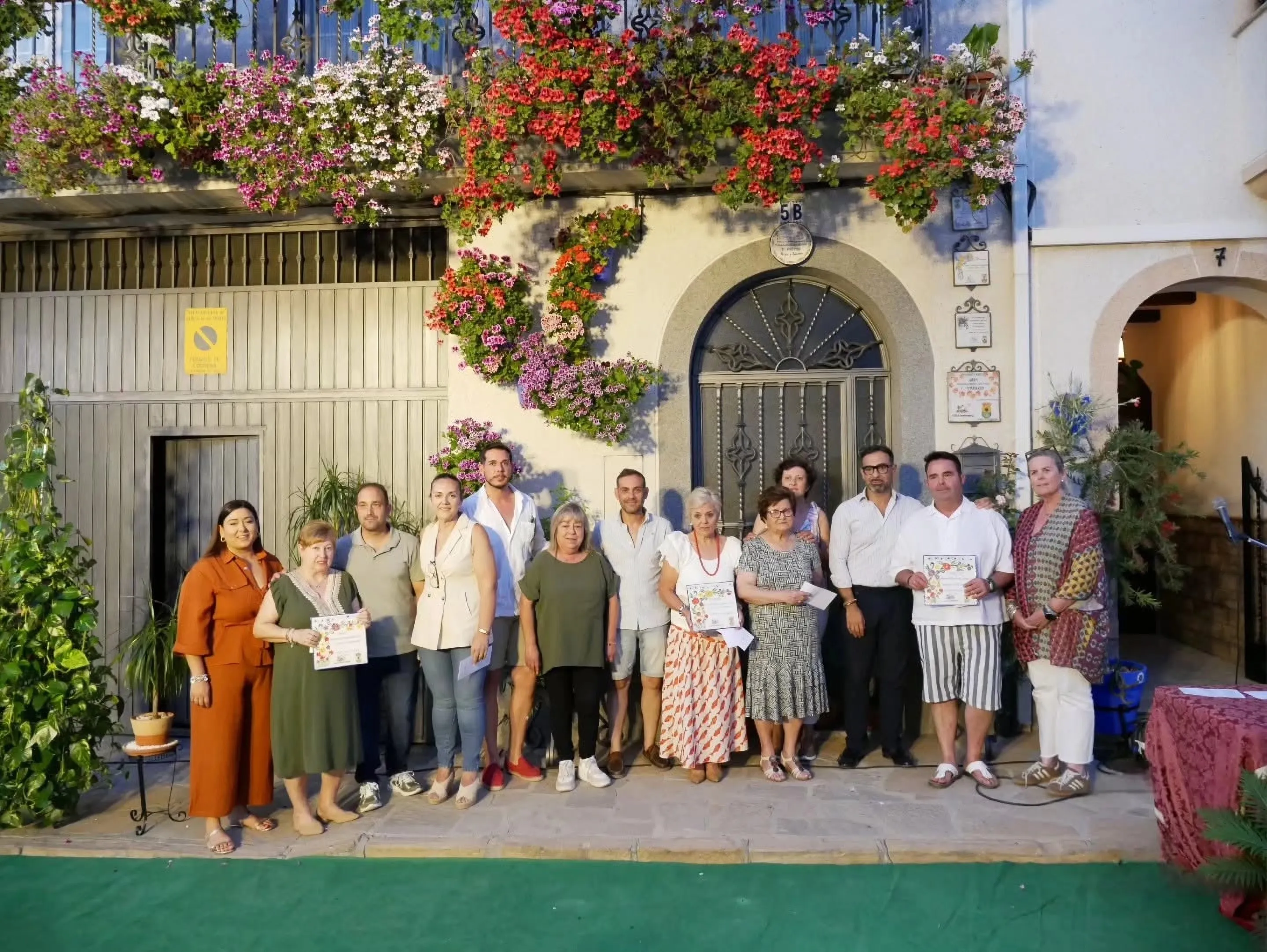 Cañete de las Torres reconoce a los vecinos y entidades participantes en la VII edición de Calles en Flor 2026. Foto: Calles en Flor
