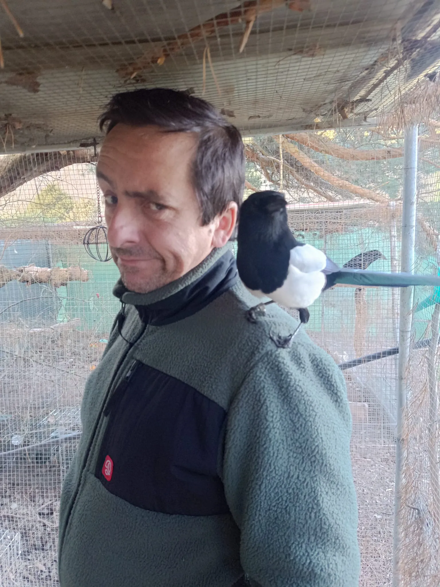 Carlos Lozano. Su forma de narrar encaja perfectamente con la filosofía de la Bienal: la naturaleza también se puede contar desde la experiencia, desde la literatura y desde aquello que conmueve. Foto: Carlos Lozano. Carlos Lozano. Su forma de narrar encaja perfectamente con la filosofía de la Bienal: la naturaleza también se puede contar desde la experiencia, desde la literatura y desde aquello que conmueve. Foto: Carlos Lozano.