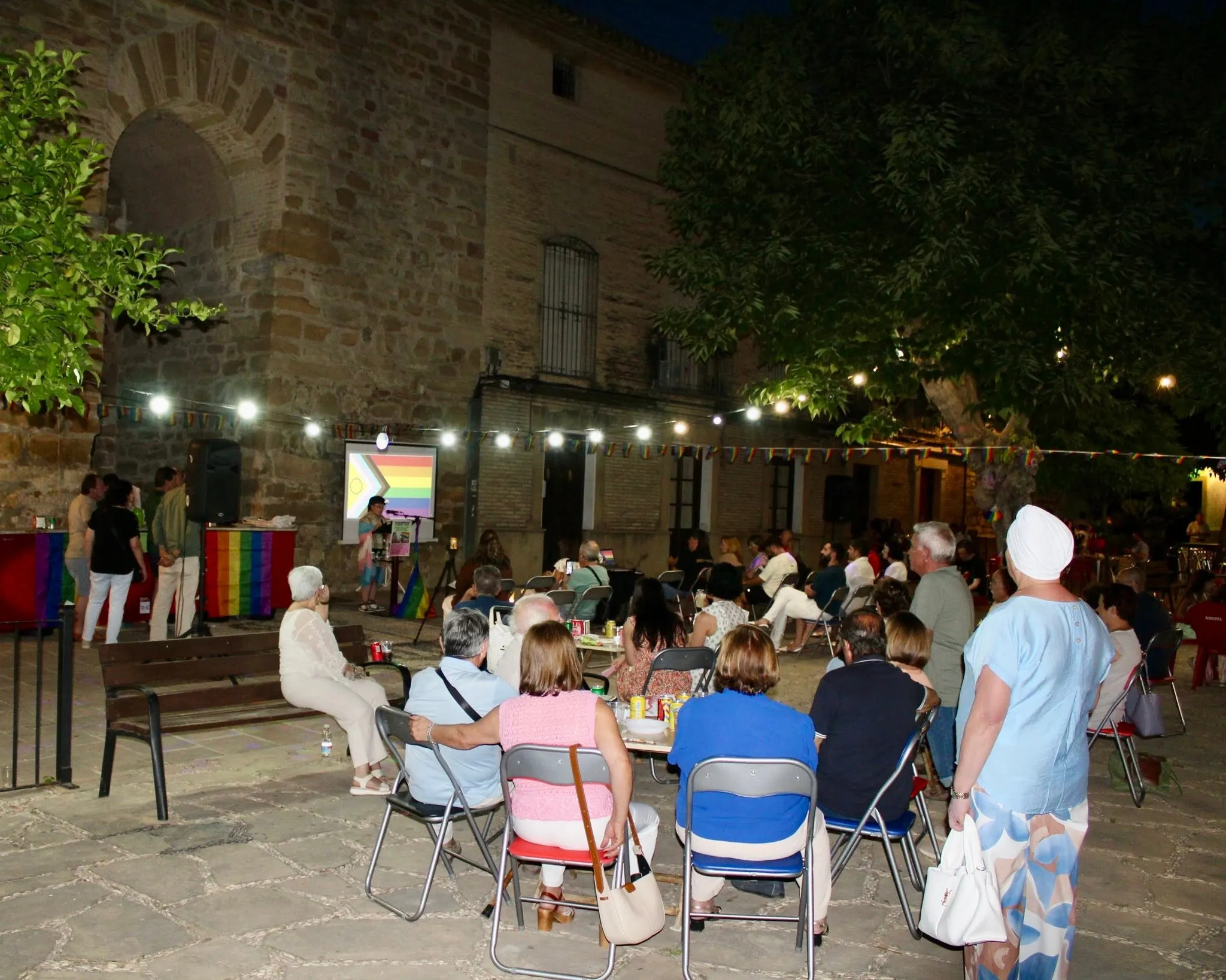 Acto del orgullo LGTBIQ+ en Cañete de las Torres.