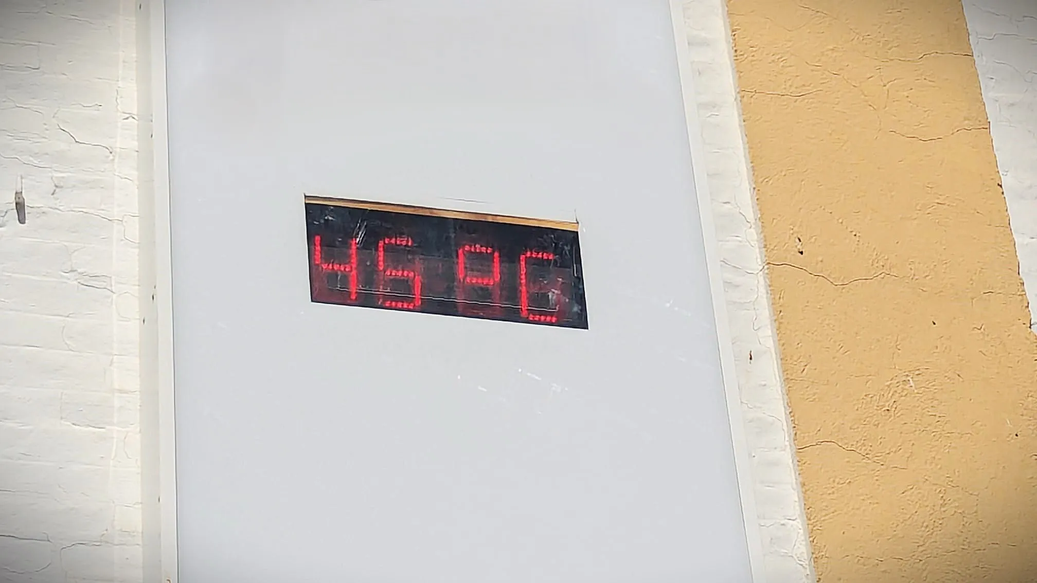 Los termómetros podrían alcanzar los 45 grados en la primera gran ola de calor del verano.