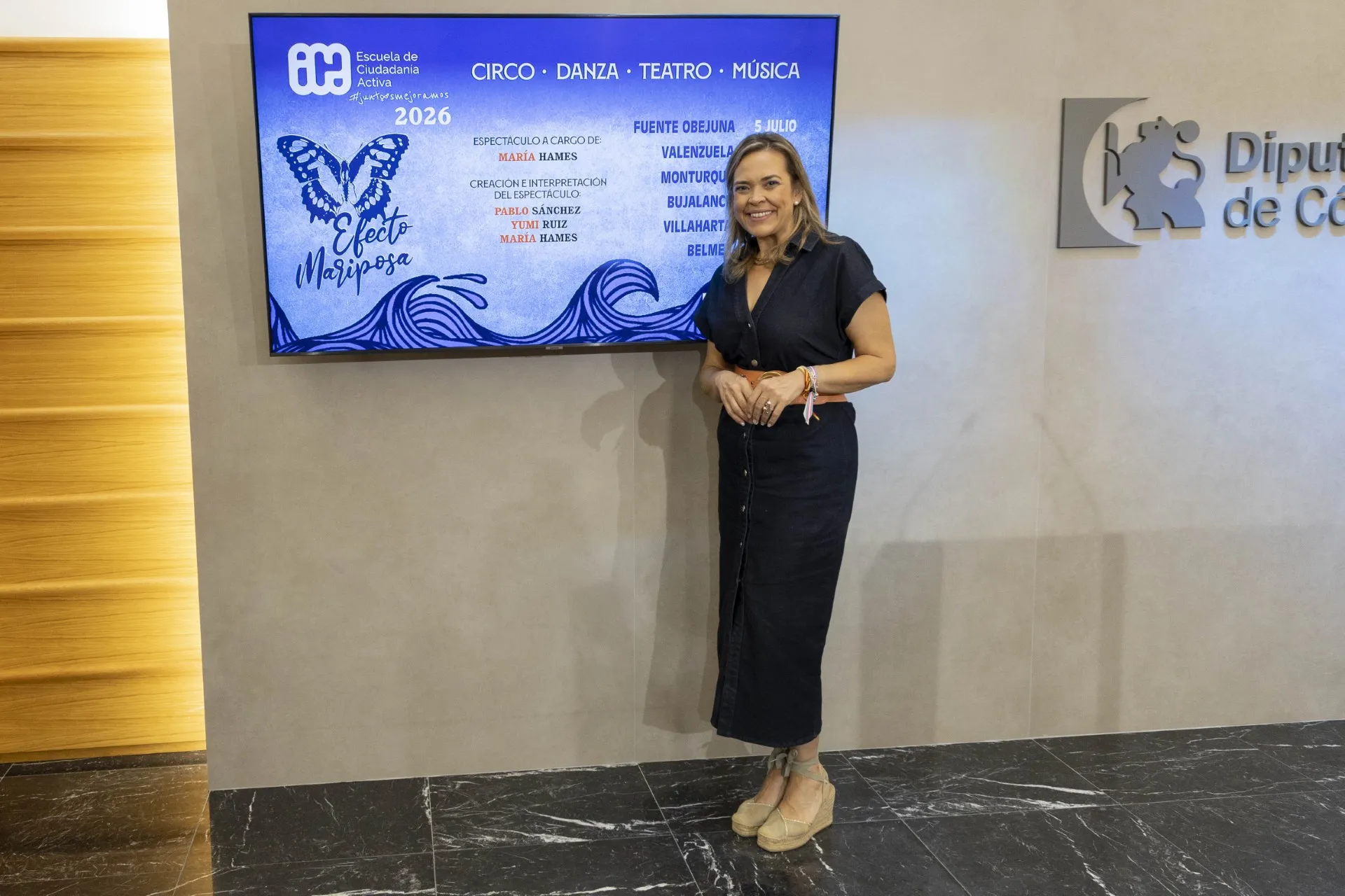 La delegada provincial Auxiliadora Moreno presenta una nueva edición de 'Efecto Mariposa', que llegará a Bujalance el 12 de julio. Foto: Diputación de Córdoba