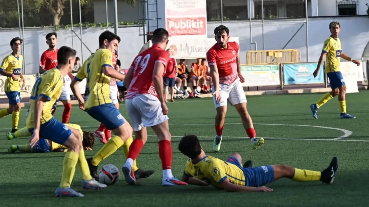Lance del juego durante la pasada temporada. Foto: Villa del Río CF. Lance del juego durante la pasada temporada. Foto: Villa del Río CF.