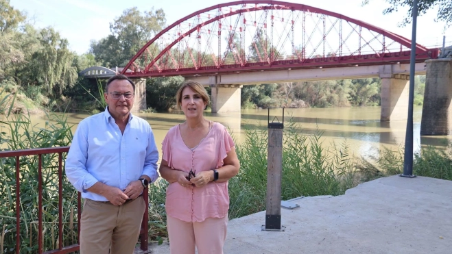 Francisco Palomares y Ana López visitan las zonas afectadas. Foto: Ayuntamiento