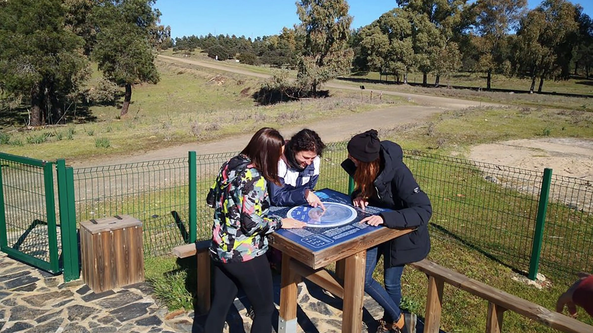 mirador astronomico montes comunales