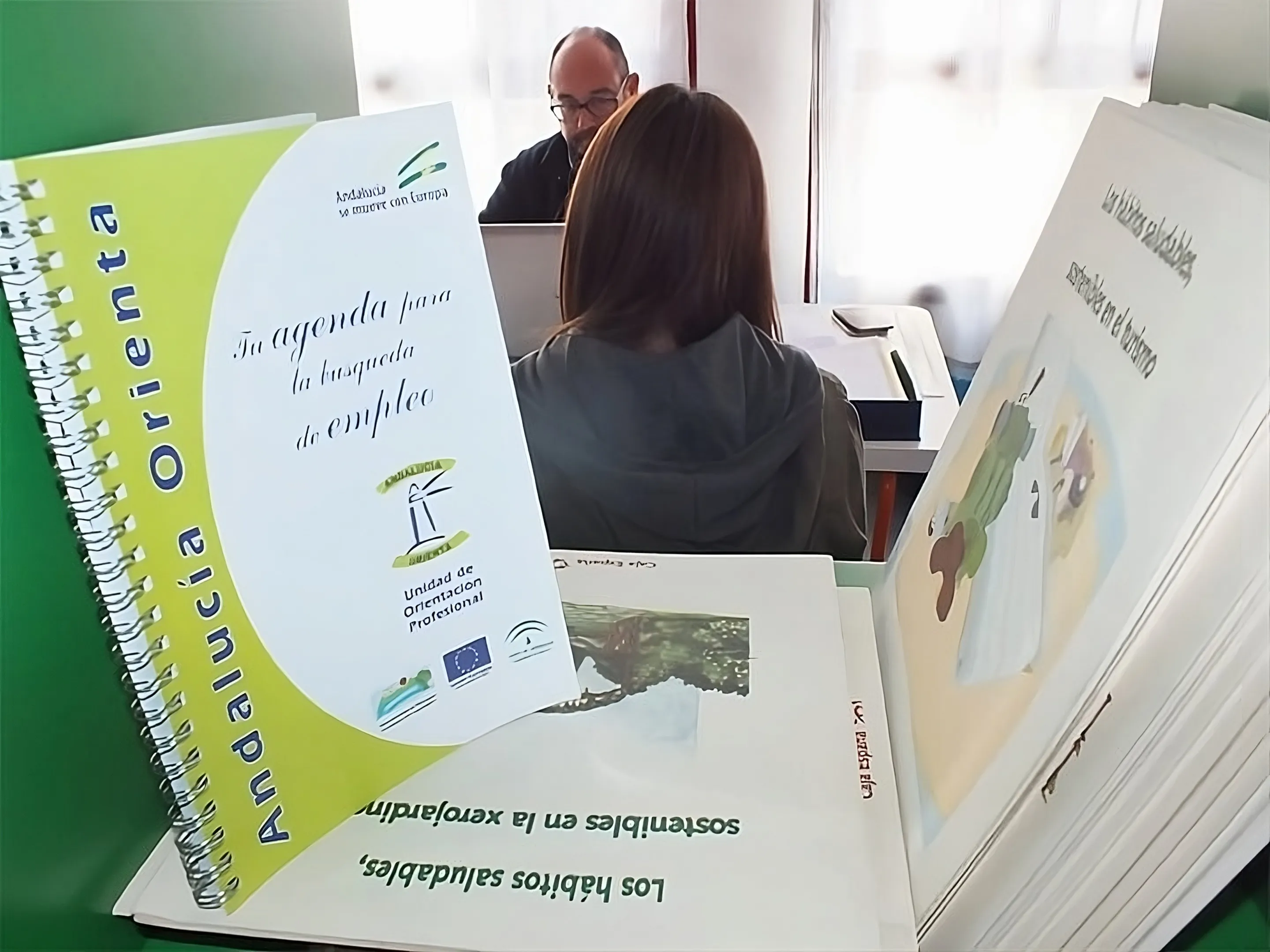 Convocadas tres plazas de orientación laboral en la Mancomunidad del Alto Guadalquivir