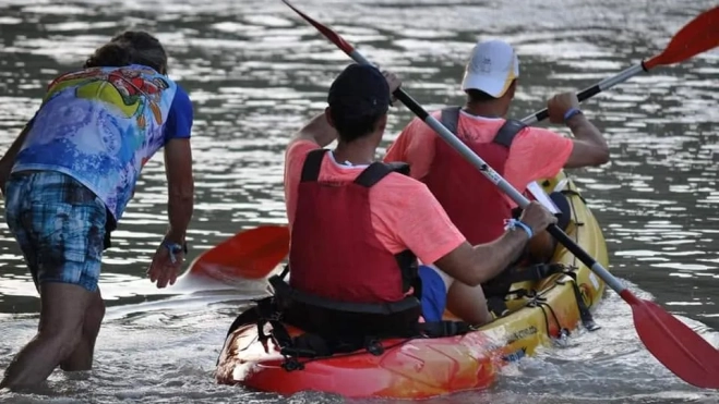Equipos de voluntarios velan para que todo salga bien en los distintos tramos del recorrido. Equipos de voluntarios velan para que todo salga bien en los distintos tramos del recorrido.