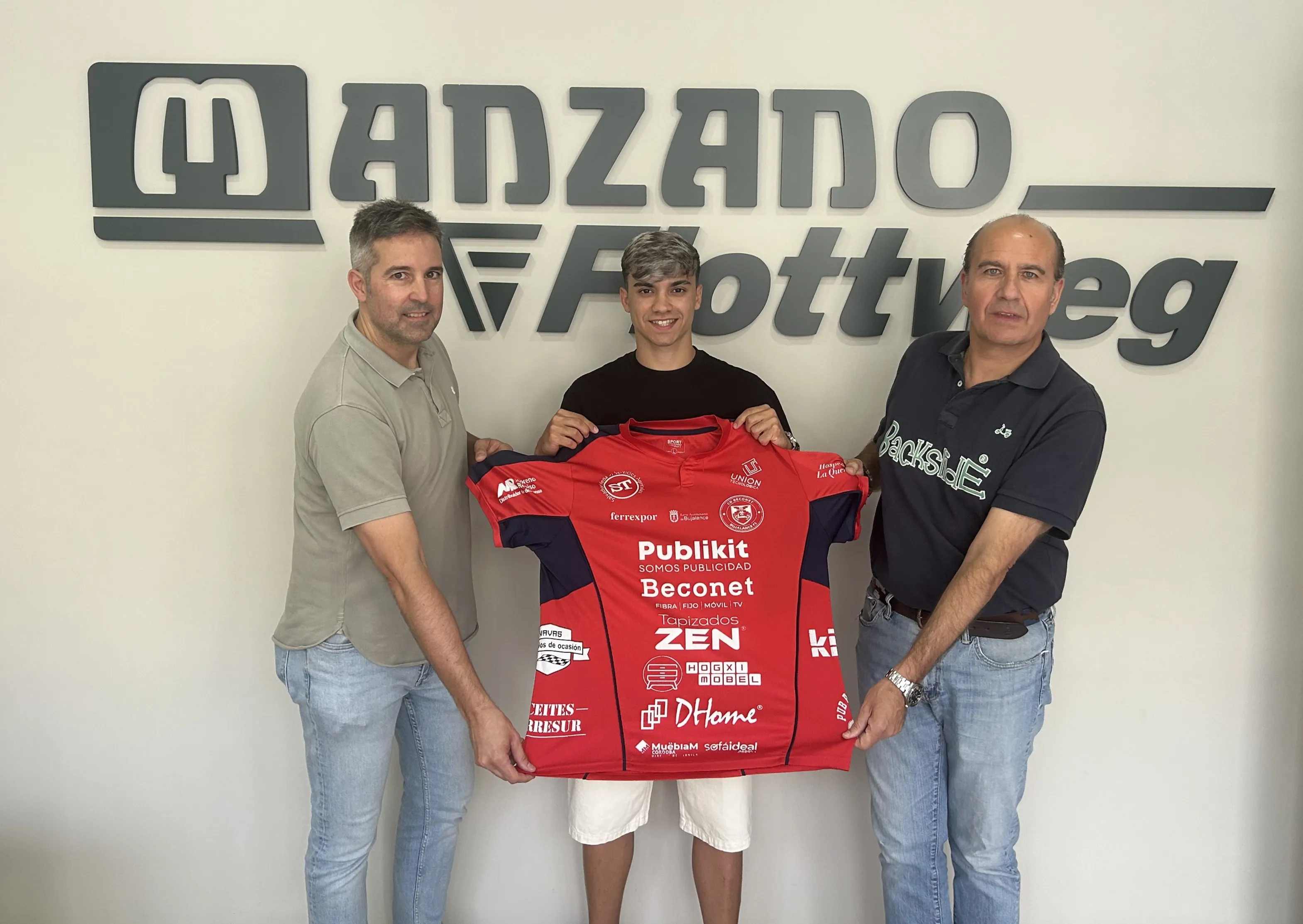 Cristian Vacas, en su presentación como nuevo jugador del CD Beconet Bujalance FS