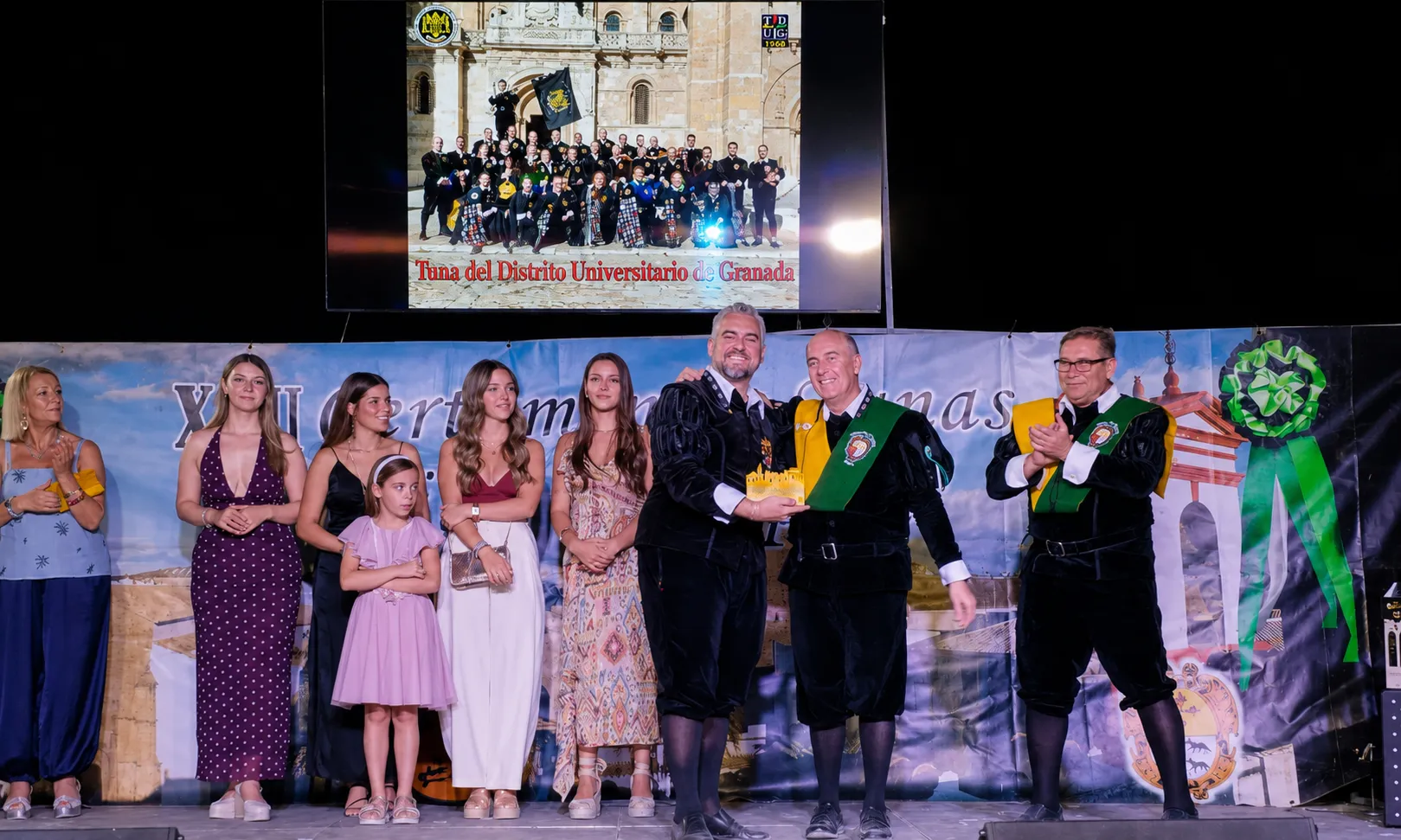 Entrega de premios del XVII Certamen Internacional de Tunas "Villa de Lopera". Foto: Juan A. Luque