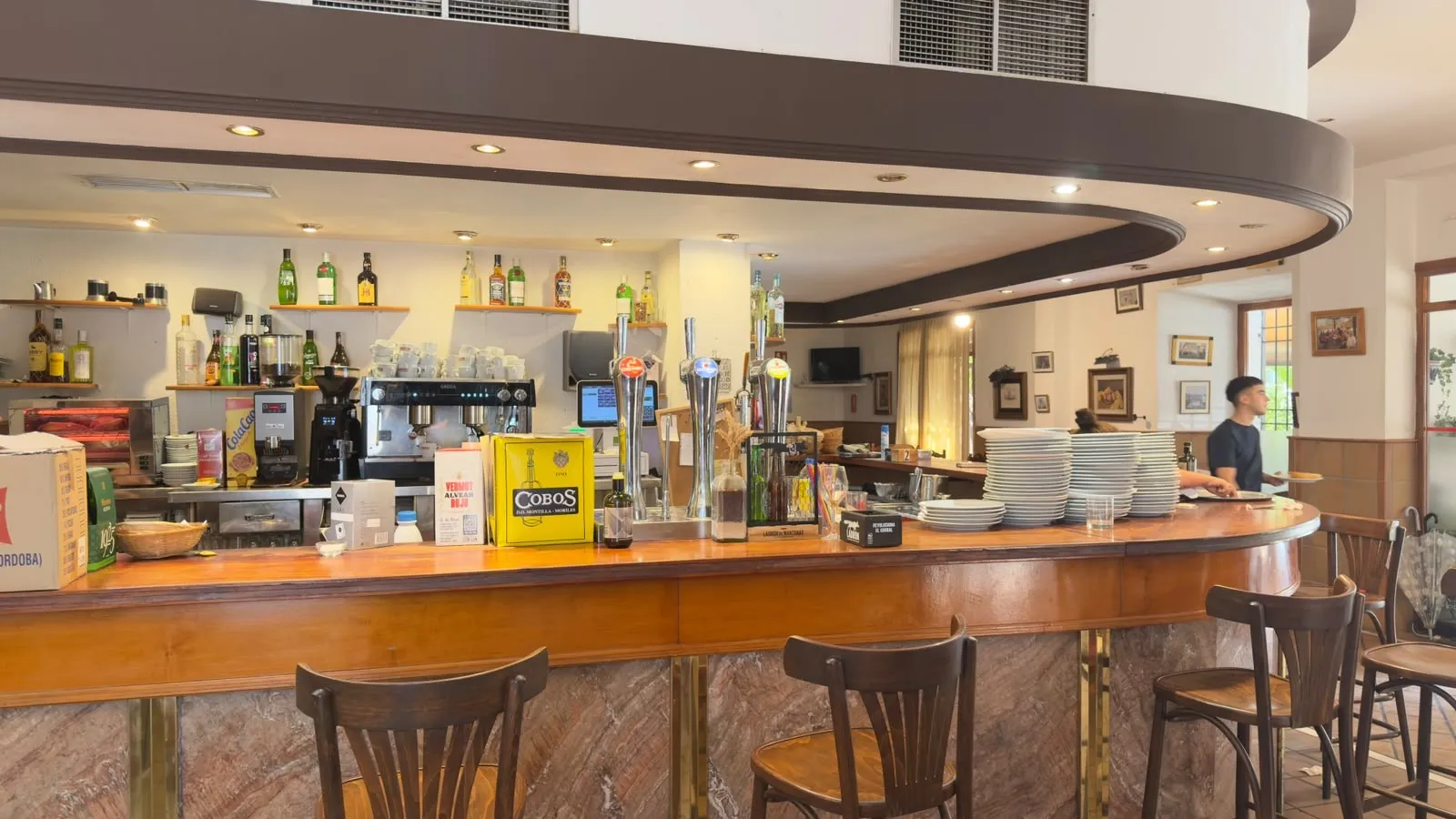 Restaurante La Estrella en Villa del Río.