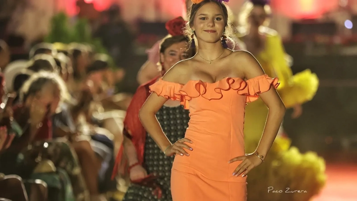 Desfile 'Trajes de Flamenca' 2024. Foto: Paco Zurera Desfile 'Trajes de Flamenca' 2024. Foto: Paco Zurera