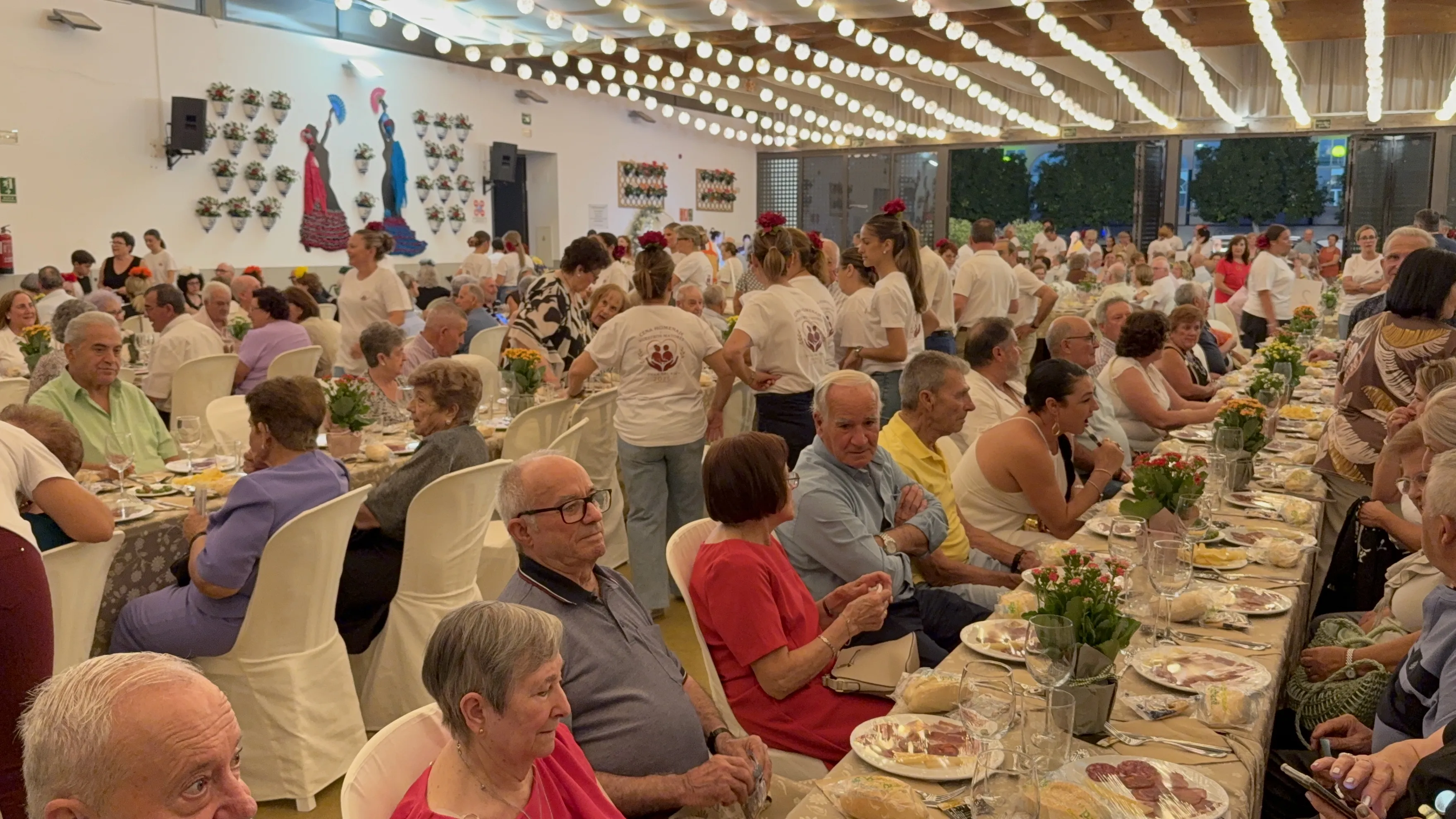 Una noche de música, baile y convivencia para los mayores de Villa del Río