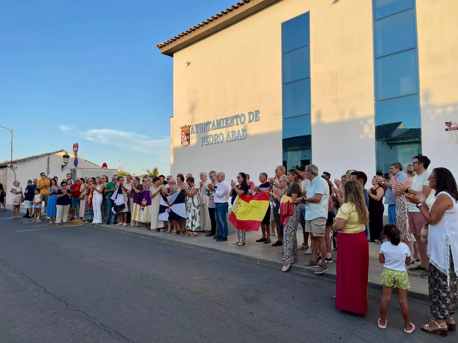Concentración en Pedro Abad