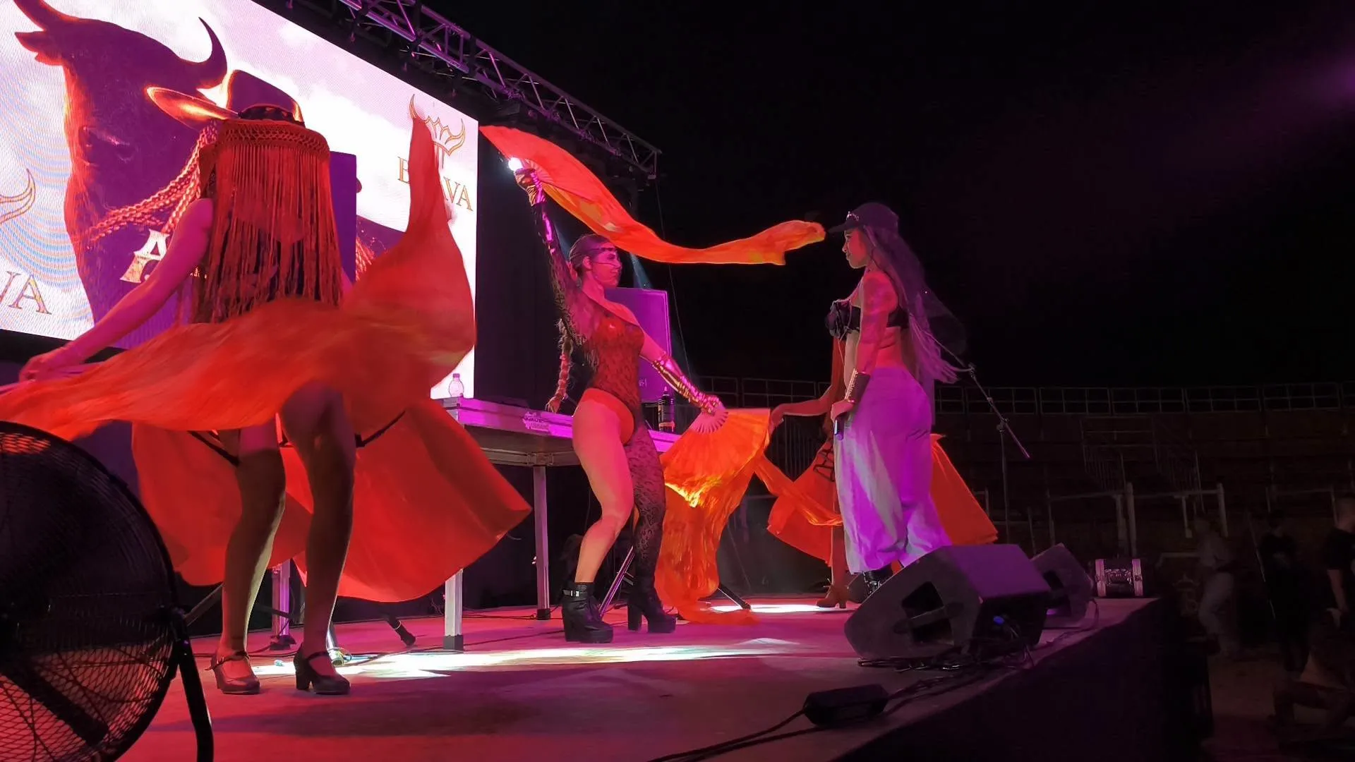 Primera noche de actuaciones y propuestas musicales