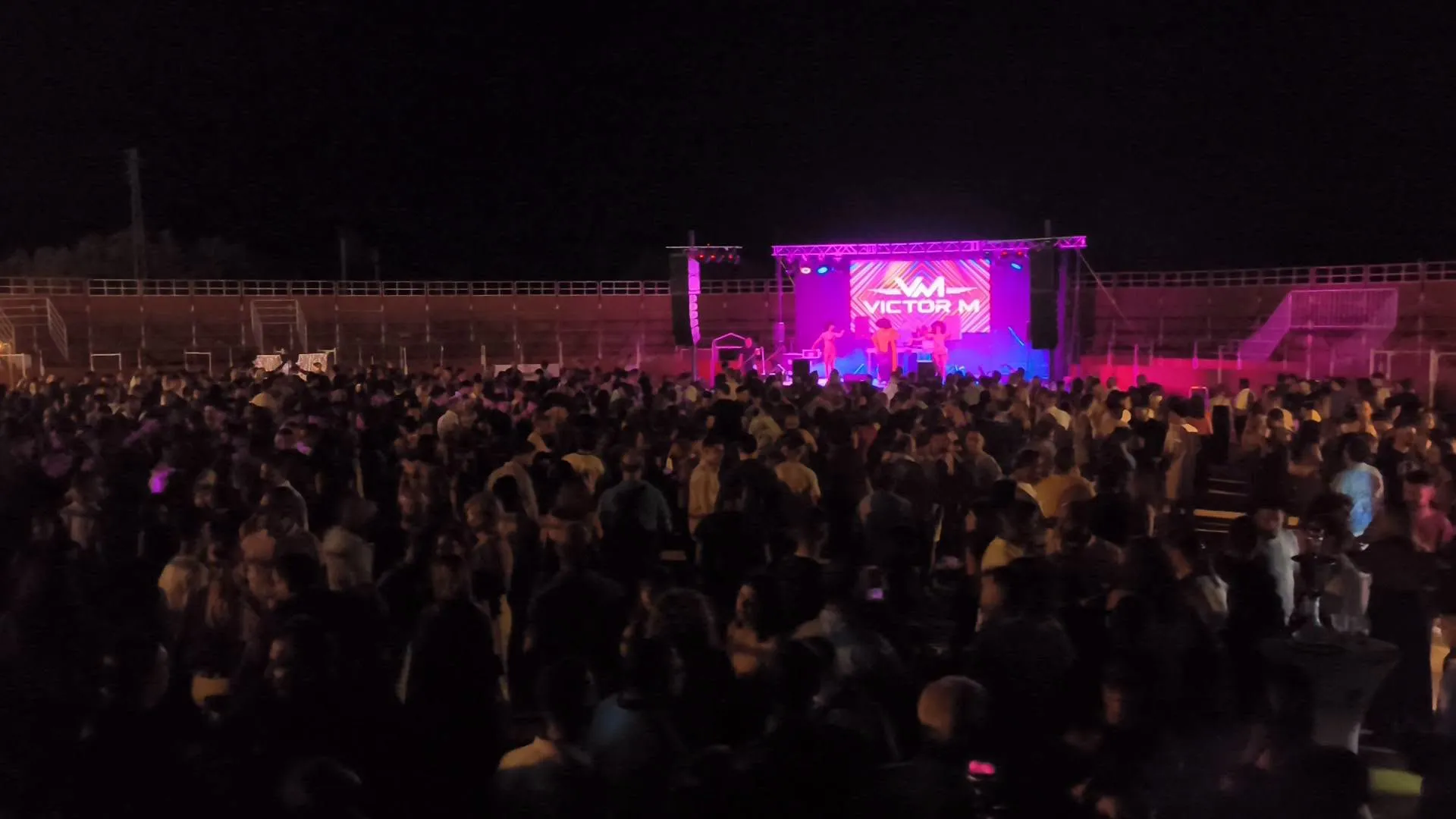 Primera noche de actuaciones y propuestas musicales