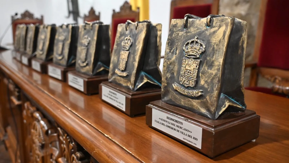 Presentación de los trofeos en el Ayuntamiento de Villa del Río. Presentación de los trofeos en el Ayuntamiento de Villa del Río.