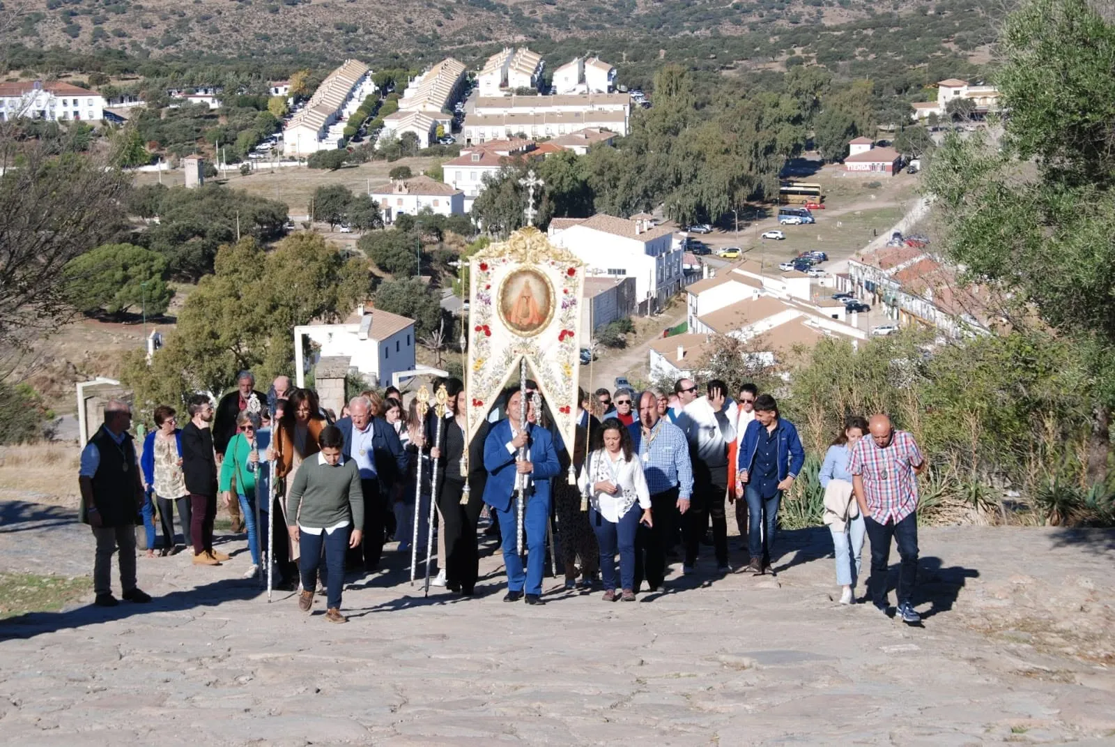Real Hermandad y Cofradía de Ntra. Sra. Virgen de la Cabeza Coronada de El Carpio.